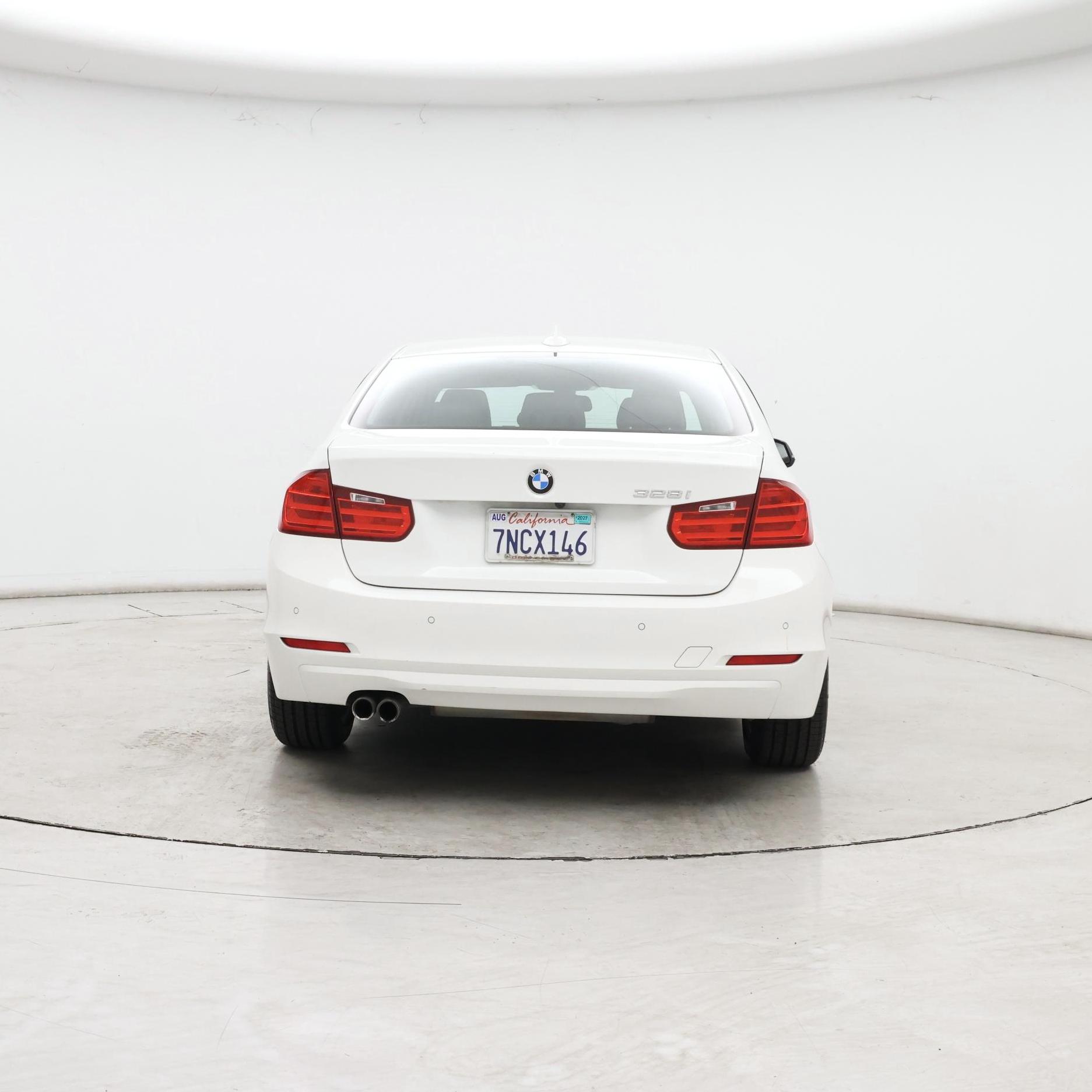 Thumbnail: 2015 BMW 3 Series - 6