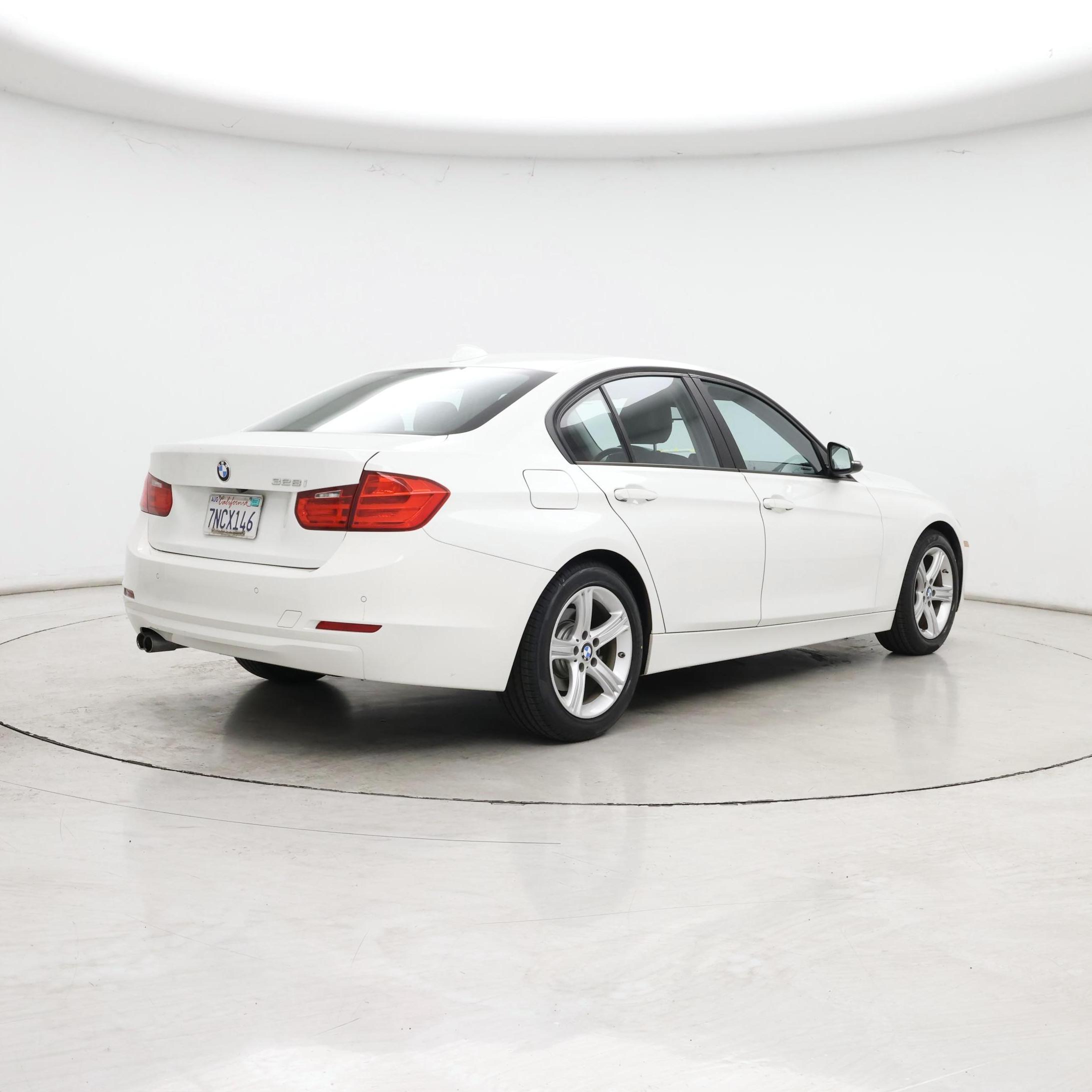 Thumbnail: 2015 BMW 3 Series - 8