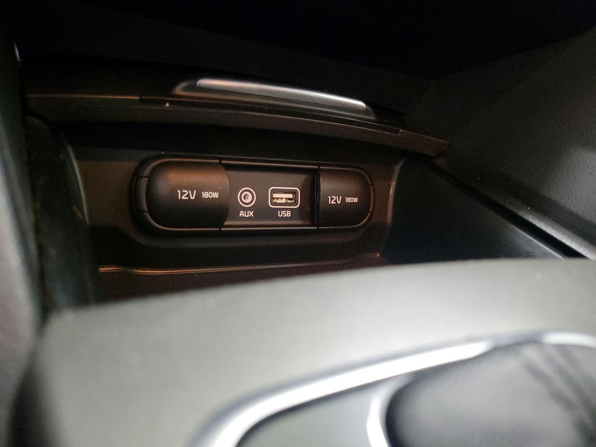 Thumbnail: 2019 Kia Optima - 18