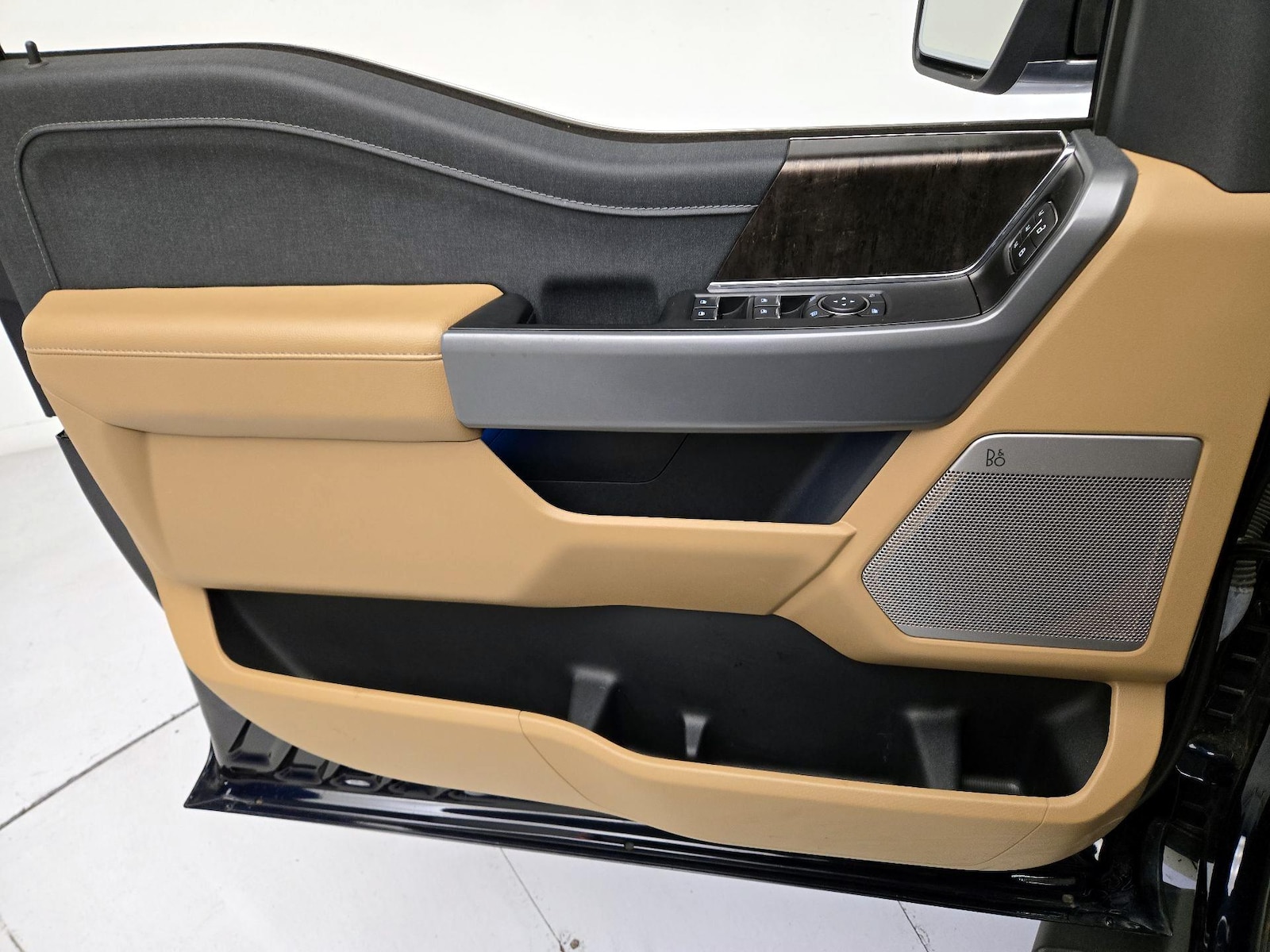 2023 Ford F-150 Lariat - Photo 13