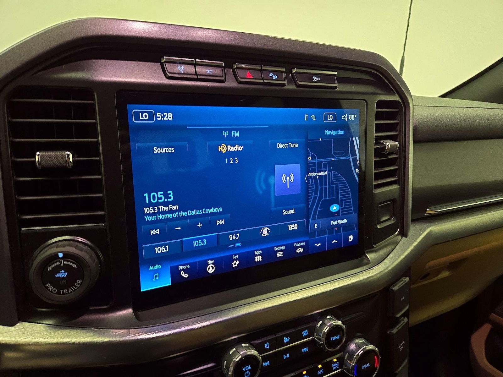 2023 Ford F-150 Lariat - Photo 17