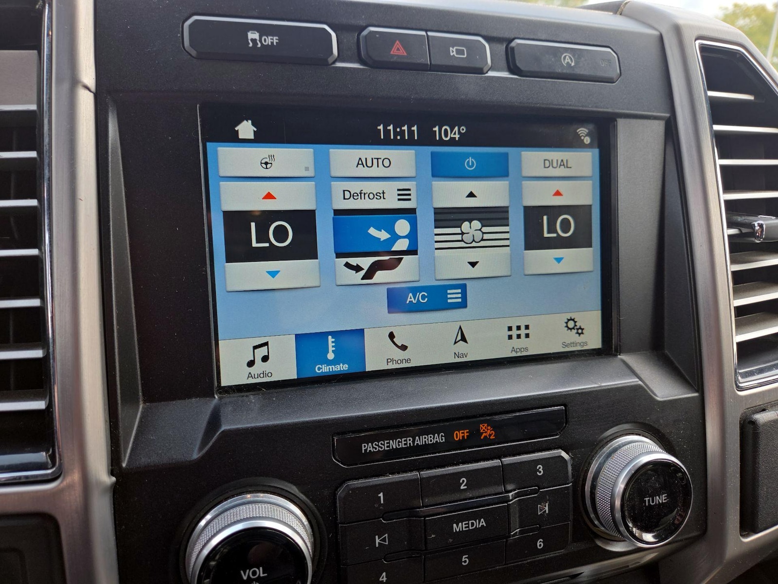 2018 Ford F-150 Platinum - Photo 17
