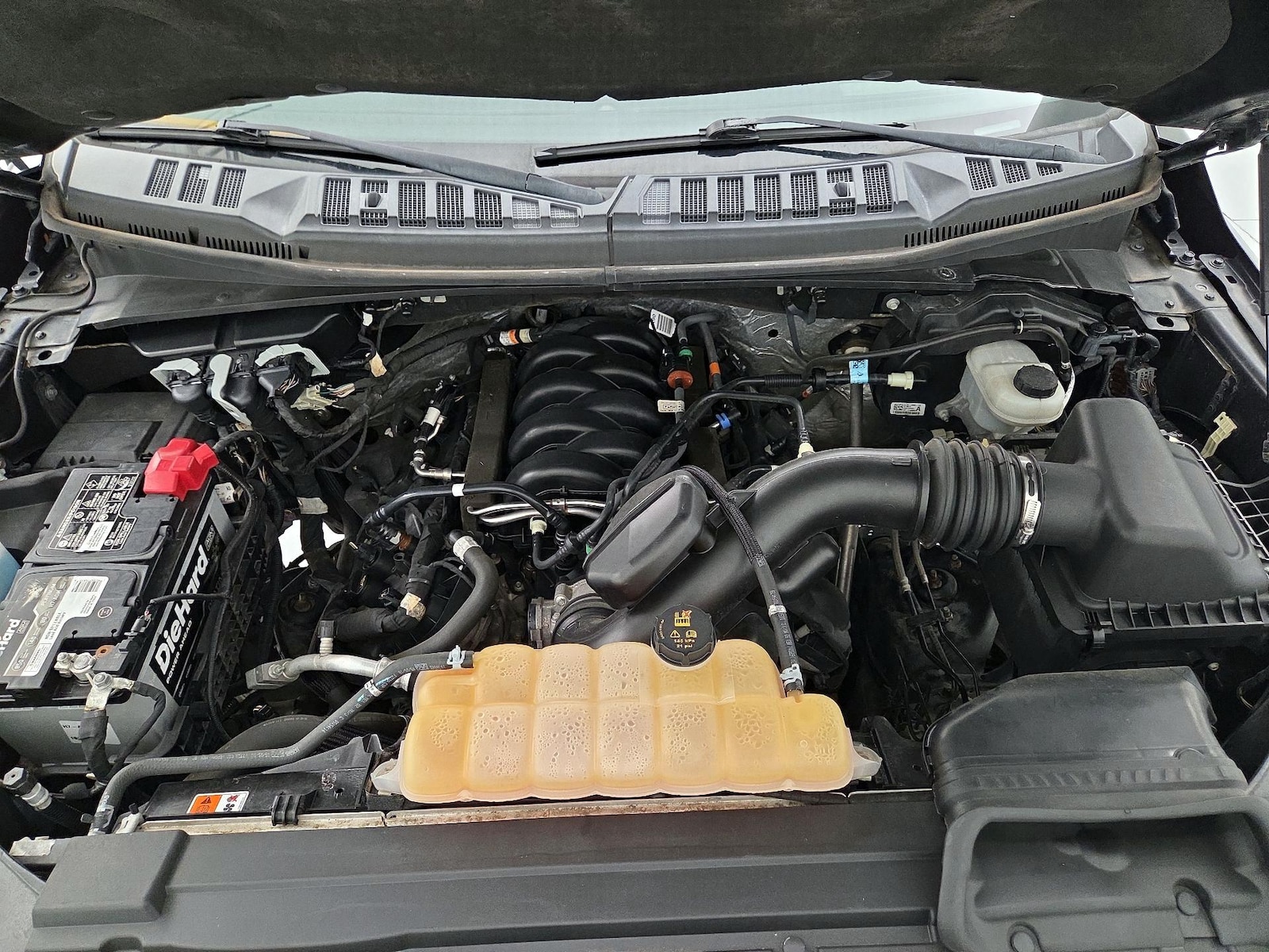 2018 Ford F-150 Platinum - Photo 23