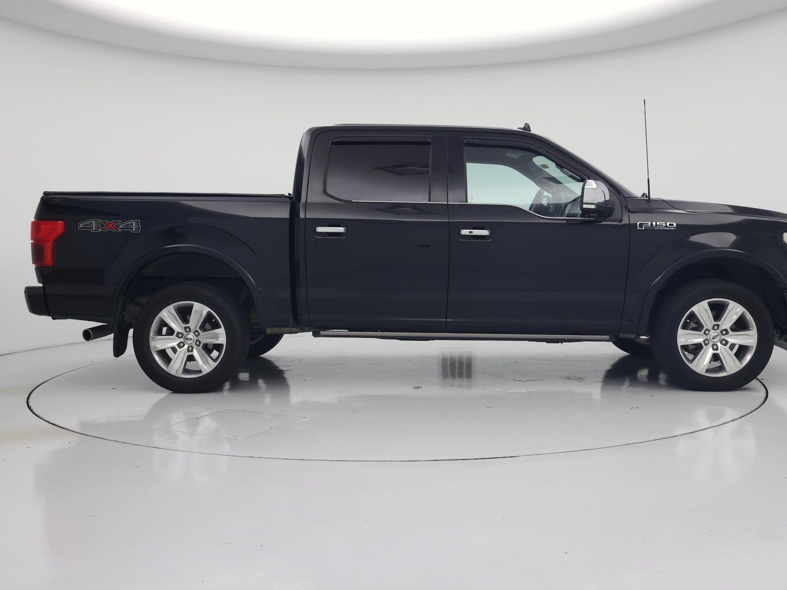 2018 Ford F-150 Platinum - Photo 8