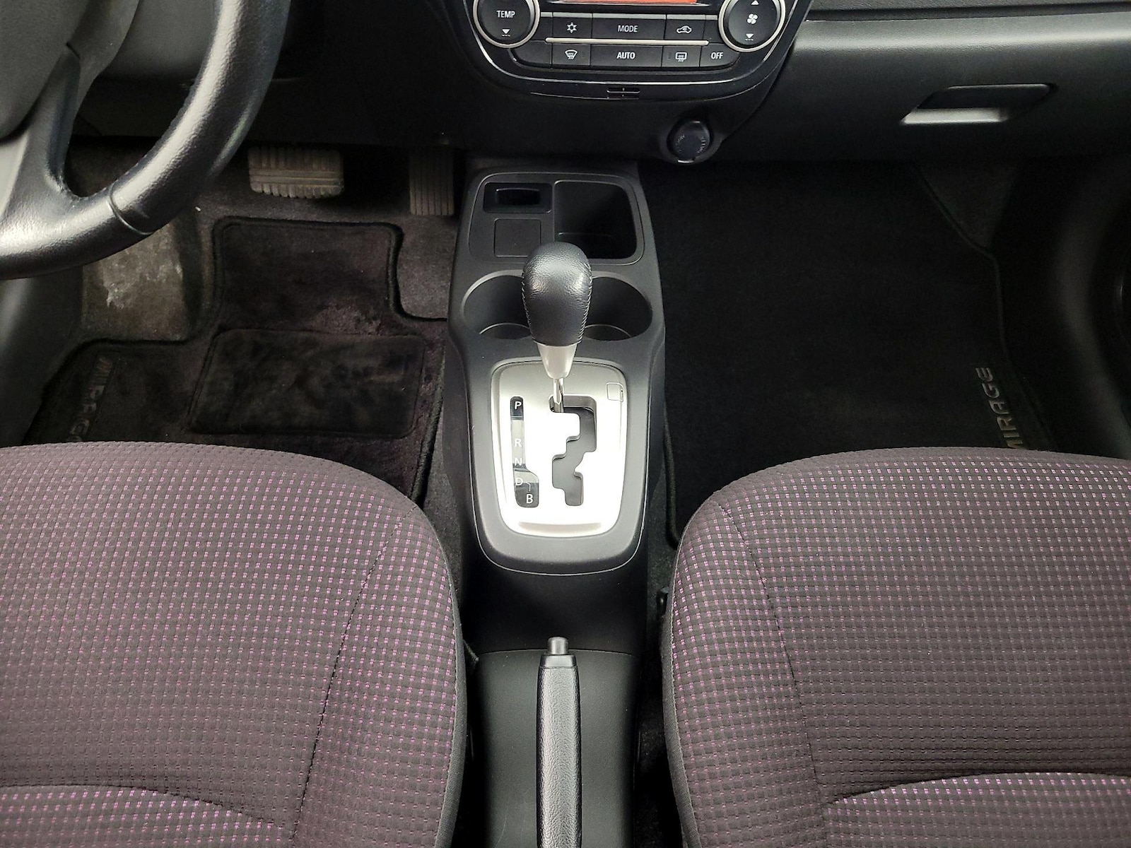2014 Mitsubishi Mirage ES - Photo 19