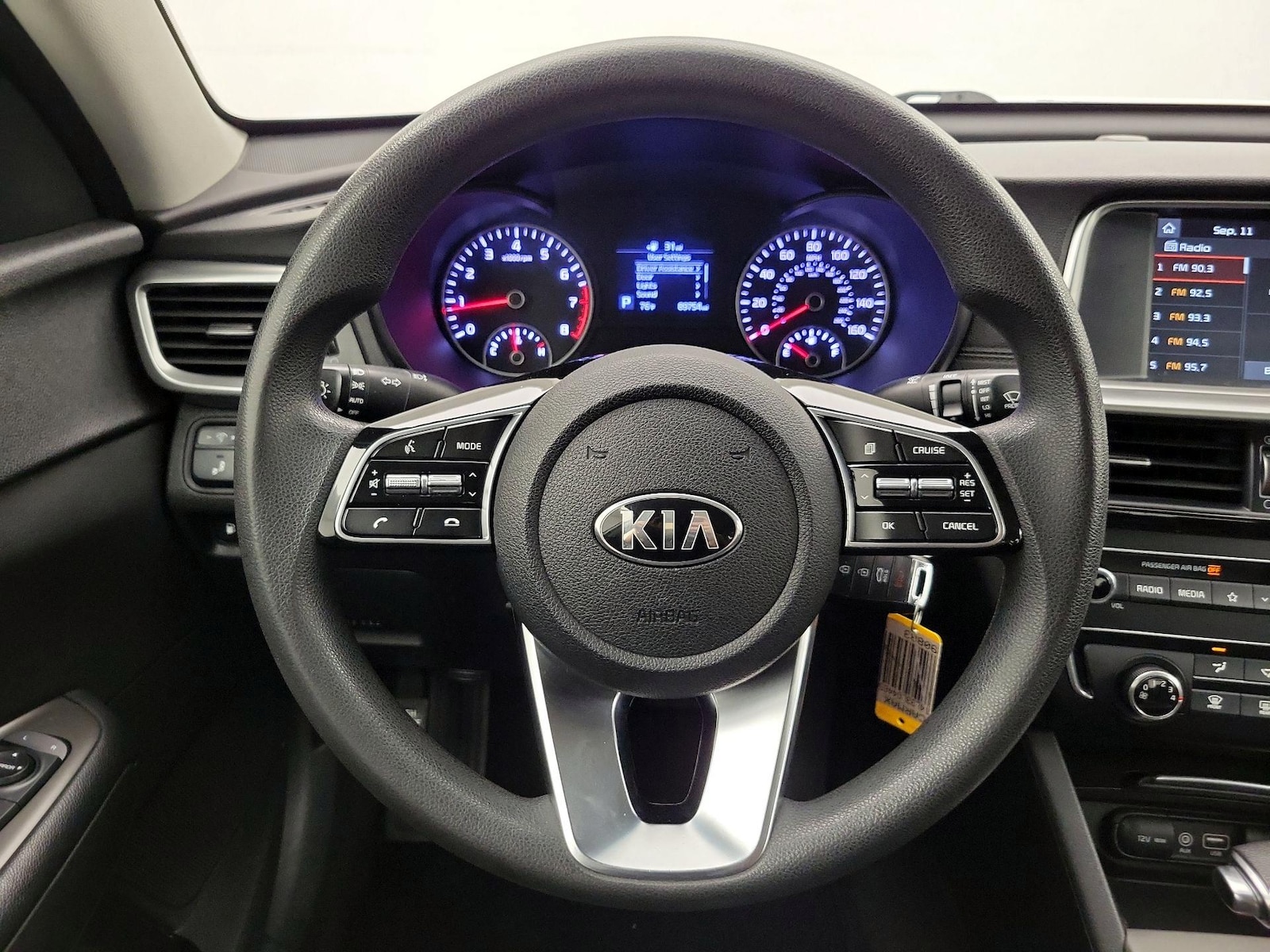 2020 Kia Optima LX - Photo 11