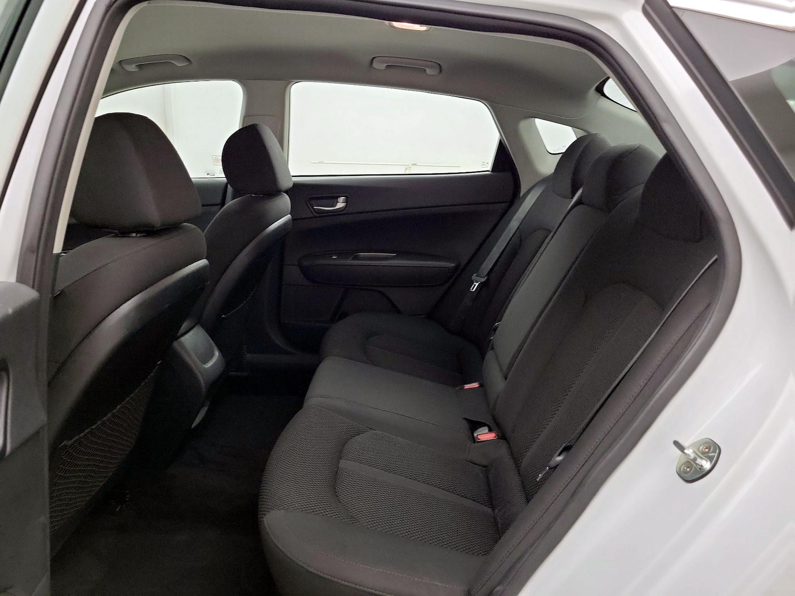 2020 Kia Optima LX - Photo 20