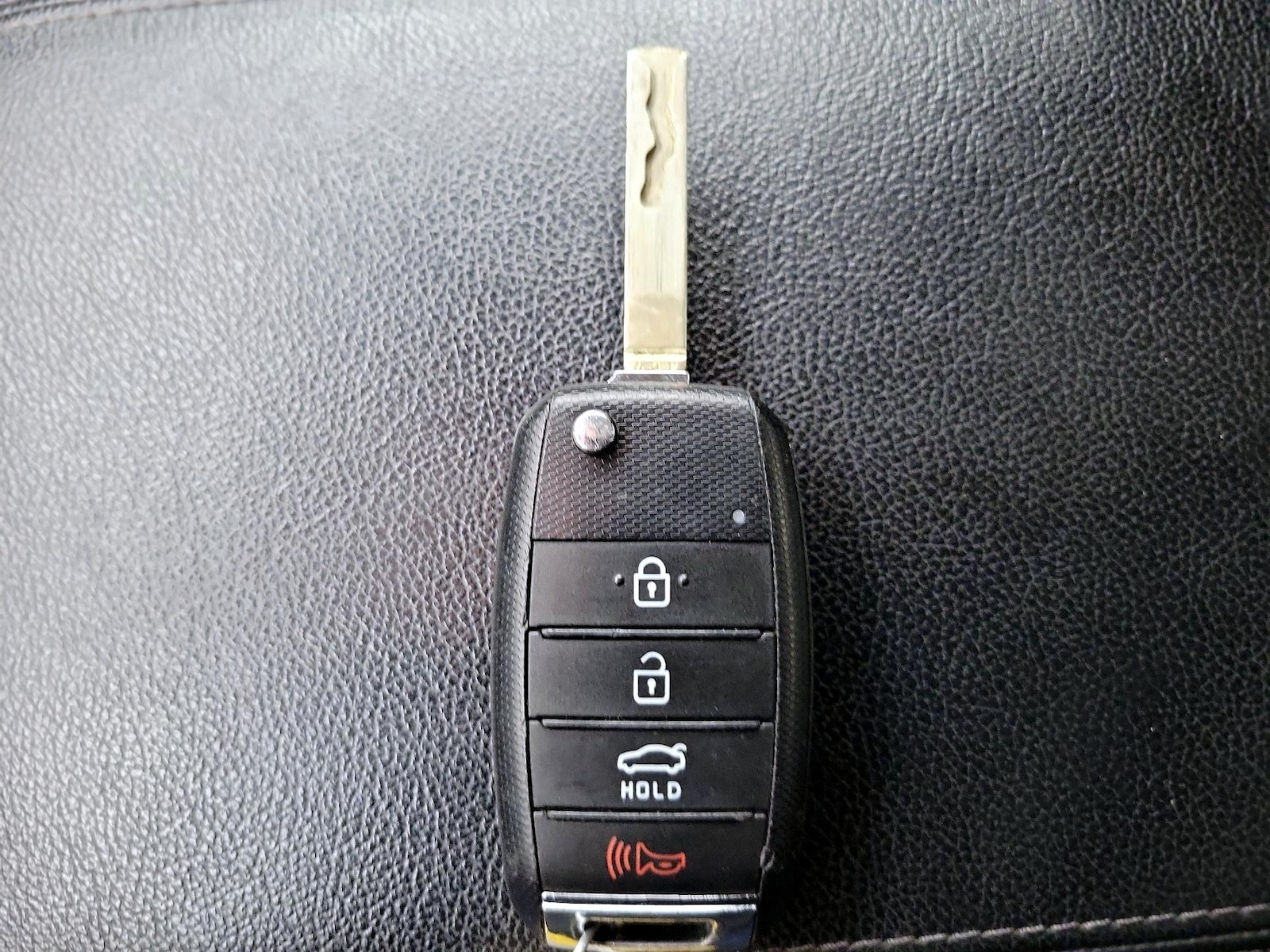 2020 Kia Optima LX - Photo 23