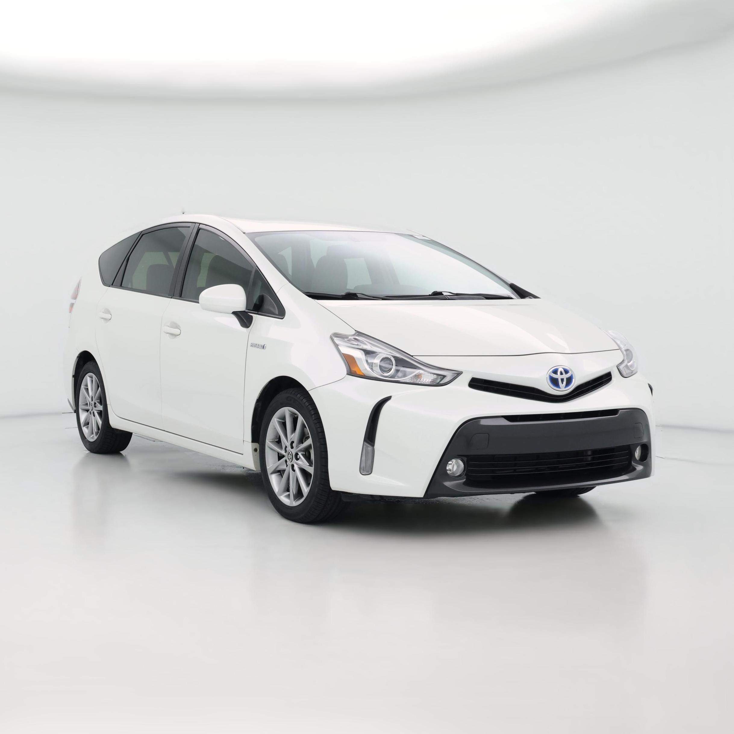 Thumbnail: 2017 Toyota Prius v - 1