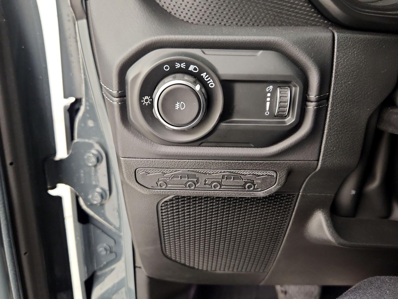 2025 Jeep Wrangler 4-Door Rubicon - Photo 14