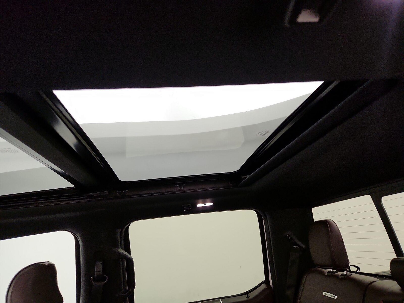 2017 Ford F-150 Platinum - Photo 25