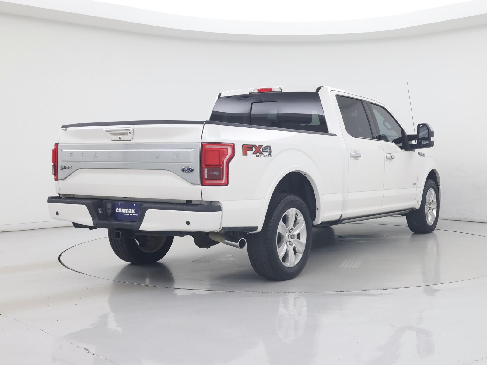 2017 Ford F-150 Platinum - Photo 9