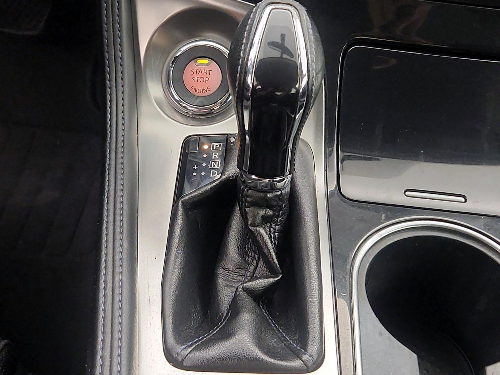 2019 Nissan Maxima S - Photo 17
