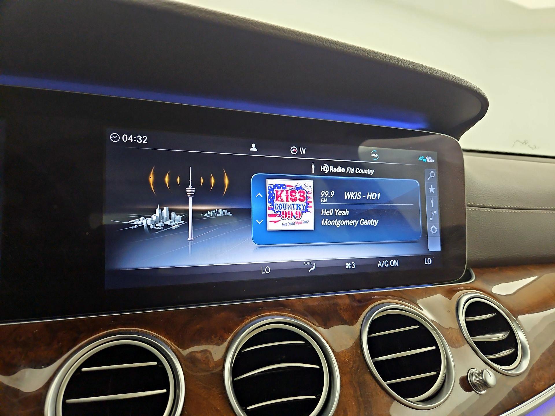 Thumbnail: 2020 Mercedes-Benz E-Class - 16