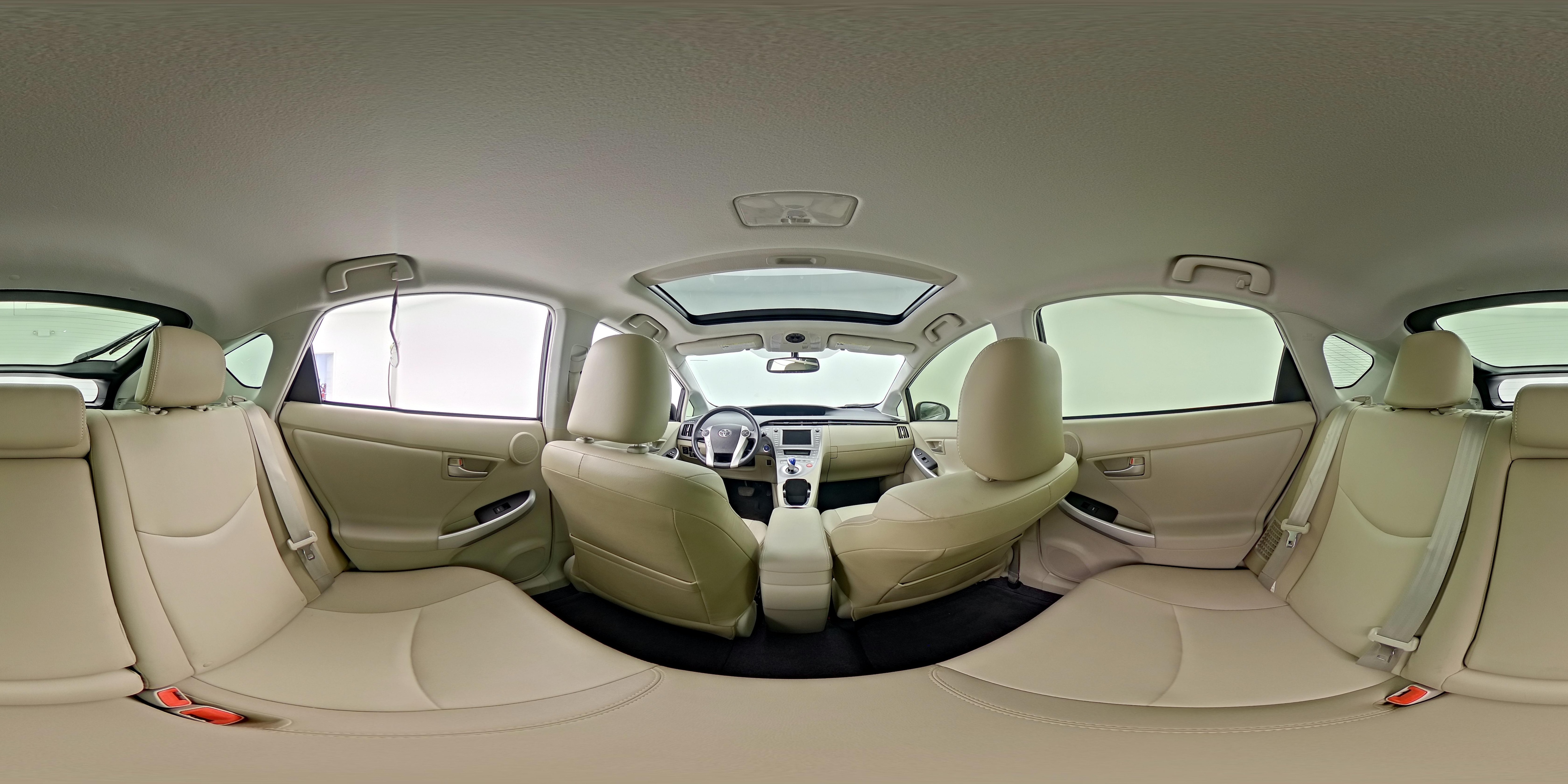 2014 Toyota Prius Four - Photo 27