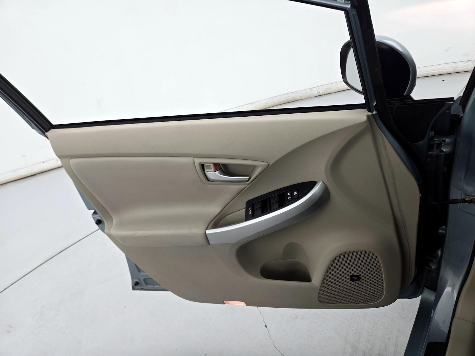 2014 Toyota Prius Four - Photo 13