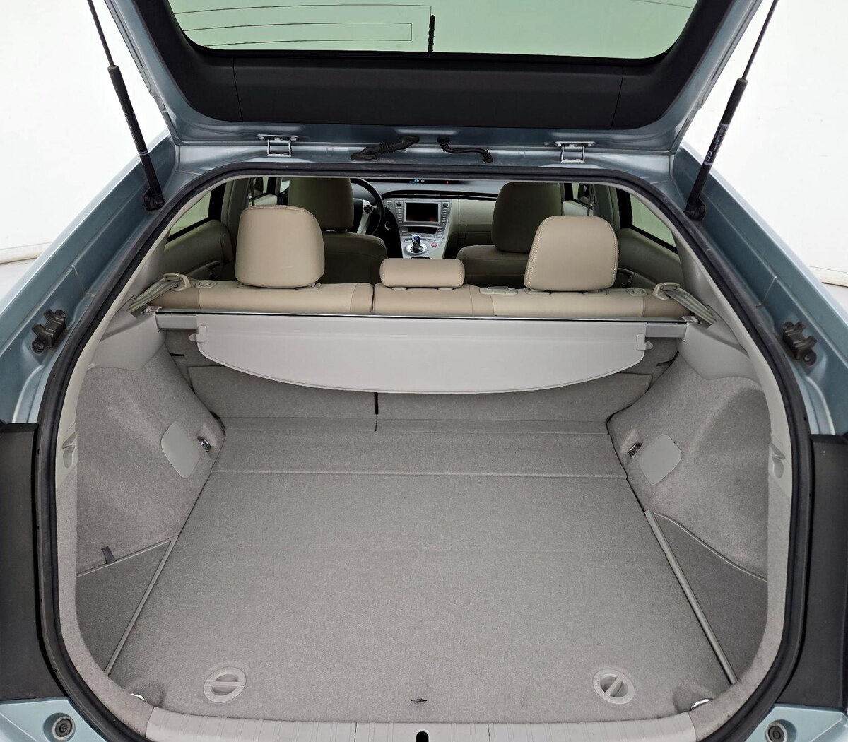 Trunk/Cargo (Seats Up)