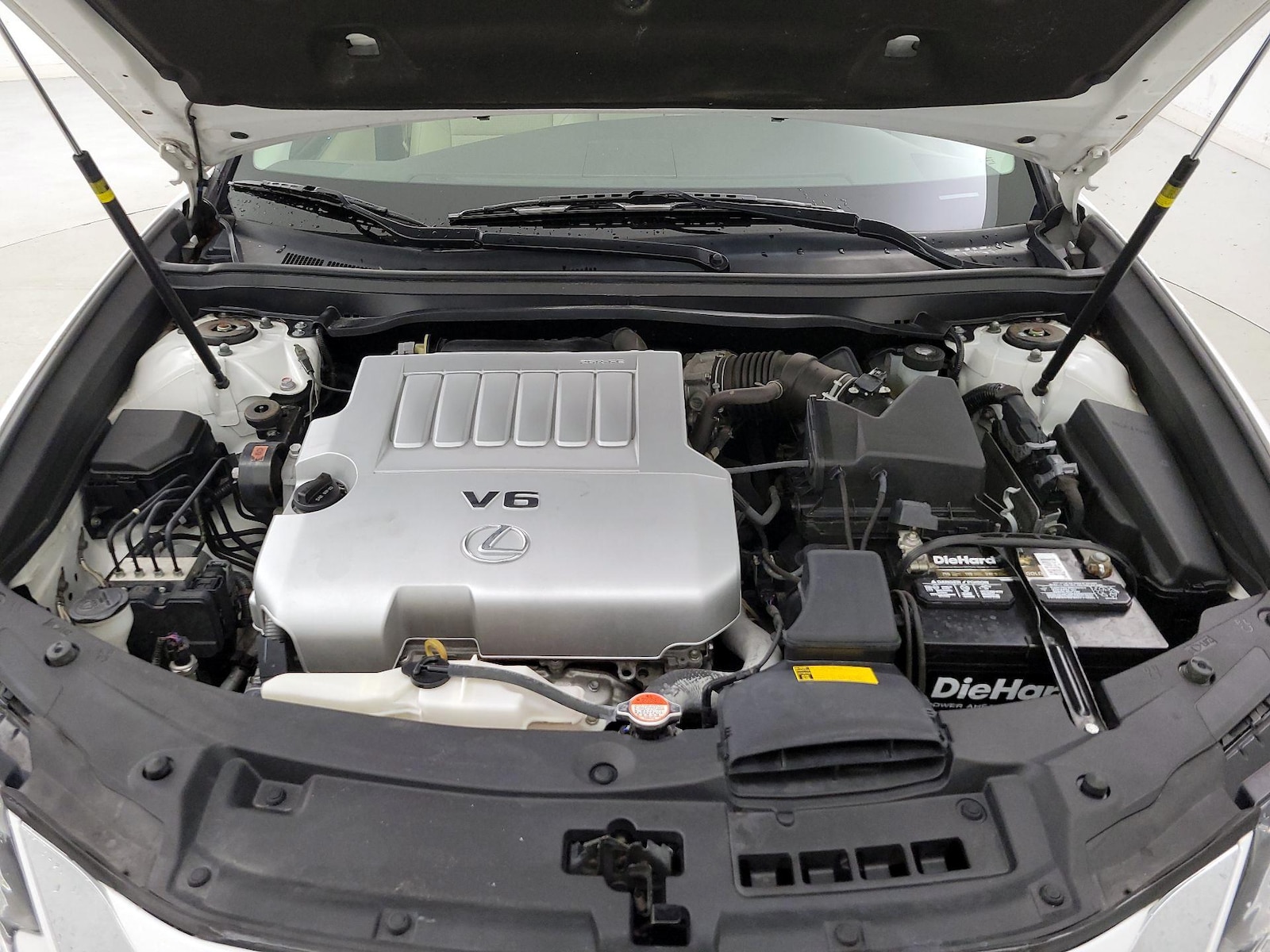 2016 Lexus ES 350 - Photo 23