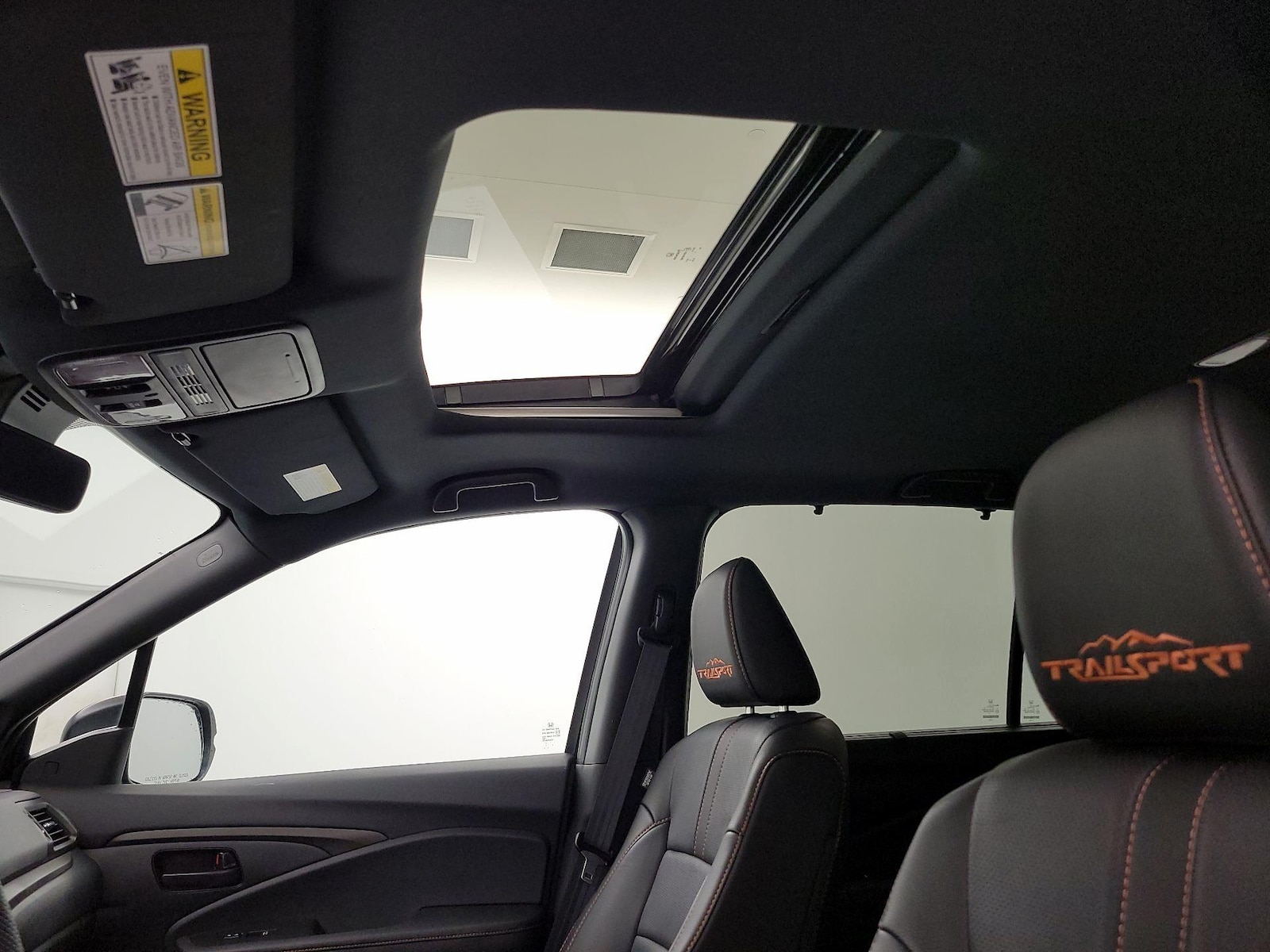 Sunroof(s) & Overhead Airbags