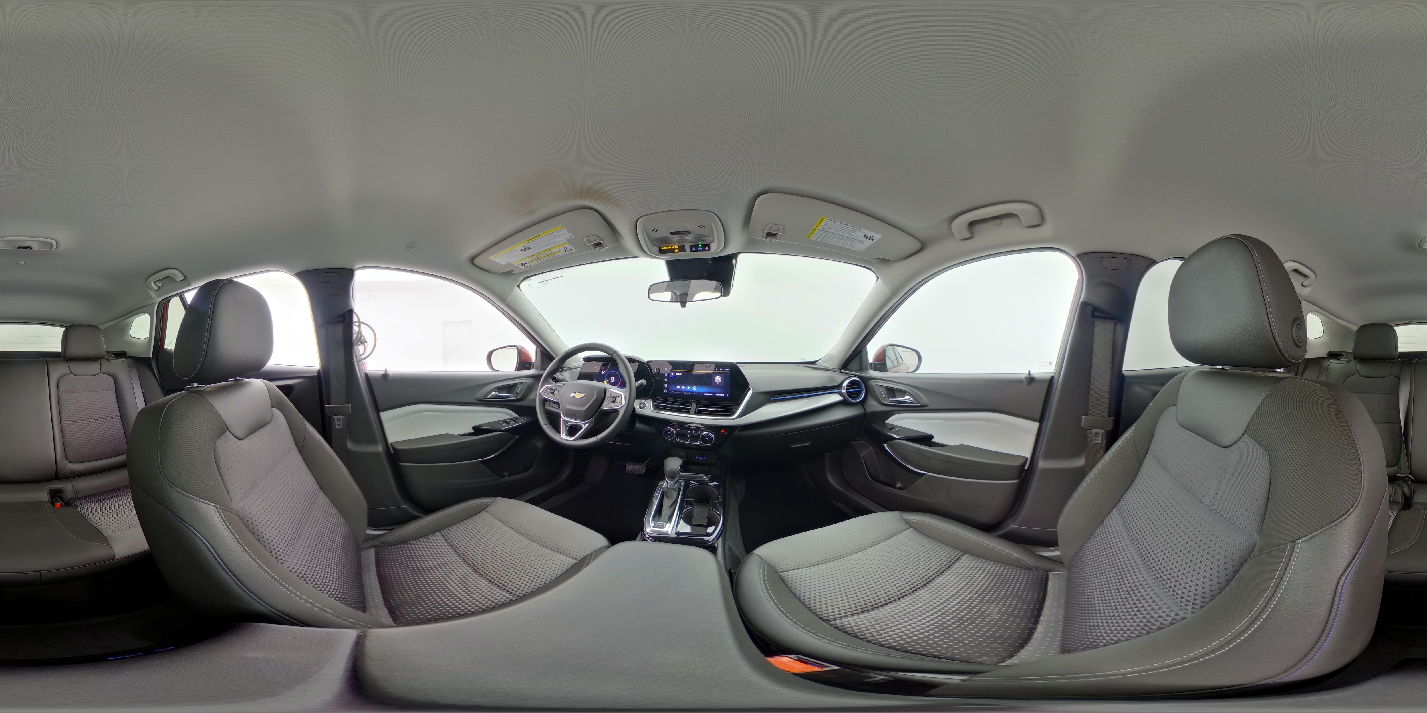 2025 Chevrolet Trax LT - Photo 24