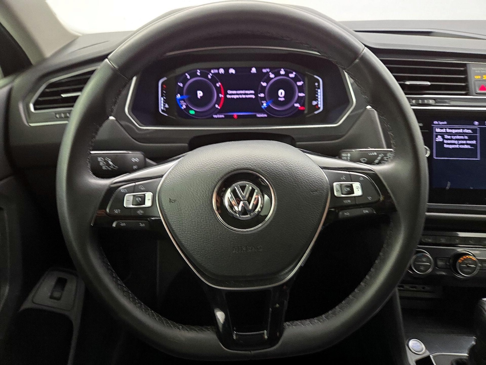 2020 Volkswagen Tiguan SEL - Photo 11