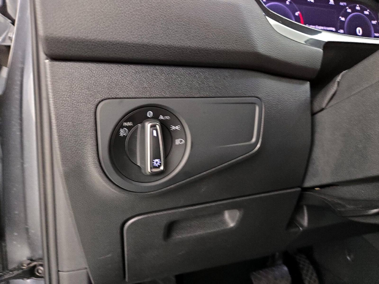 2020 Volkswagen Tiguan SEL - Photo 14