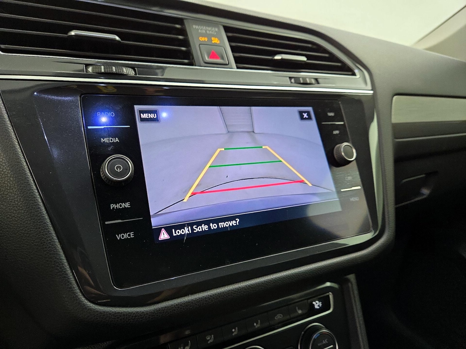 2020 Volkswagen Tiguan SEL - Photo 16