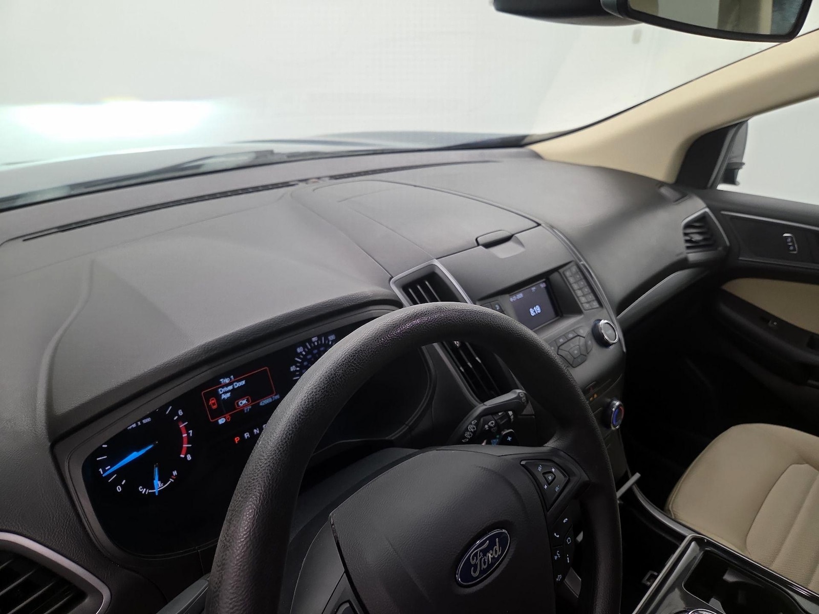 2019 Ford Edge SE - Photo 10