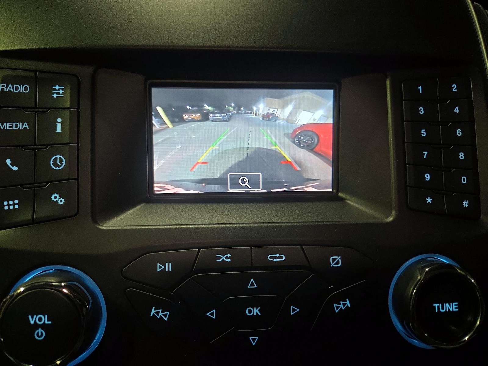 2019 Ford Edge SE - Photo 15