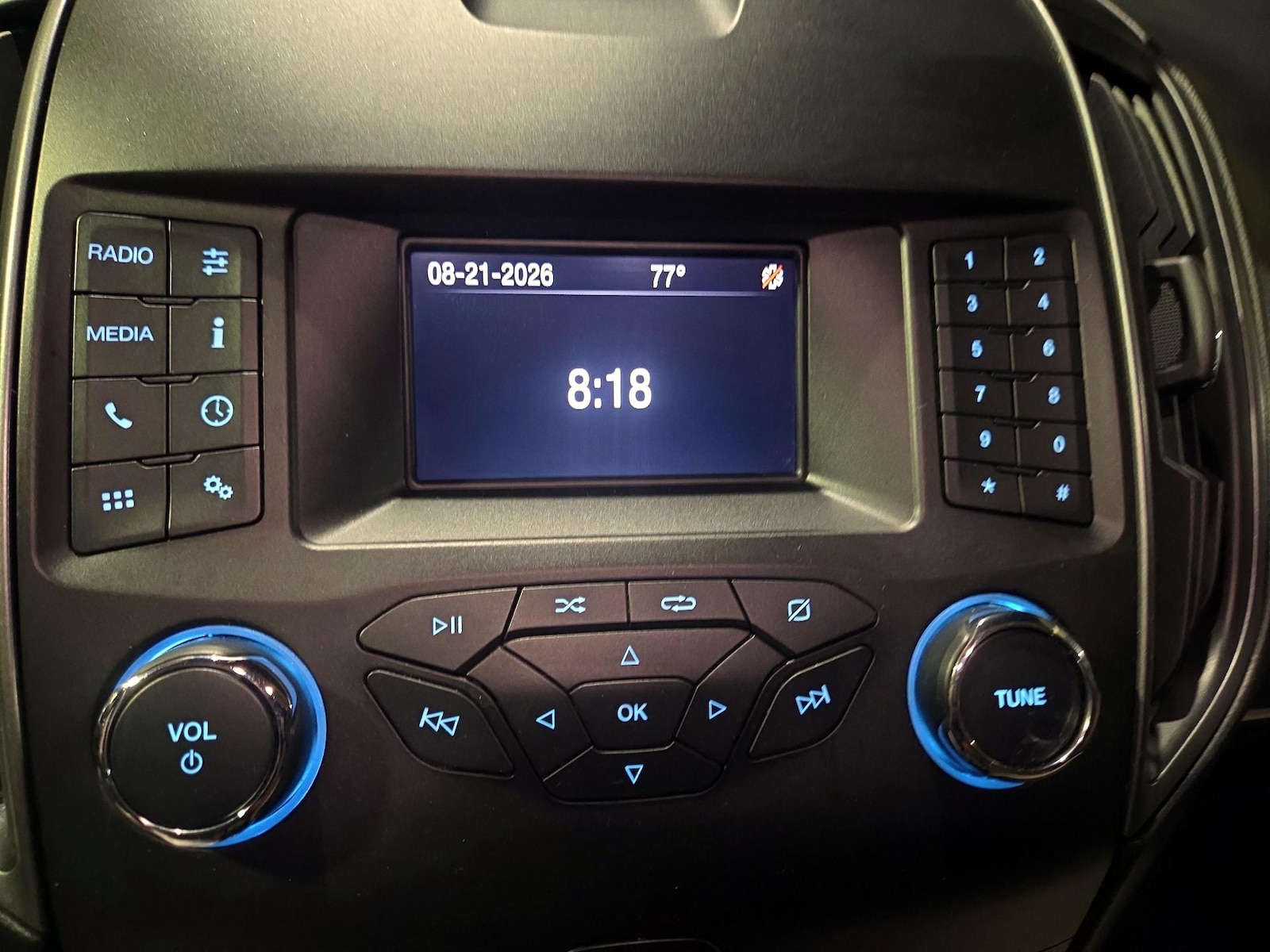 2019 Ford Edge SE - Photo 16