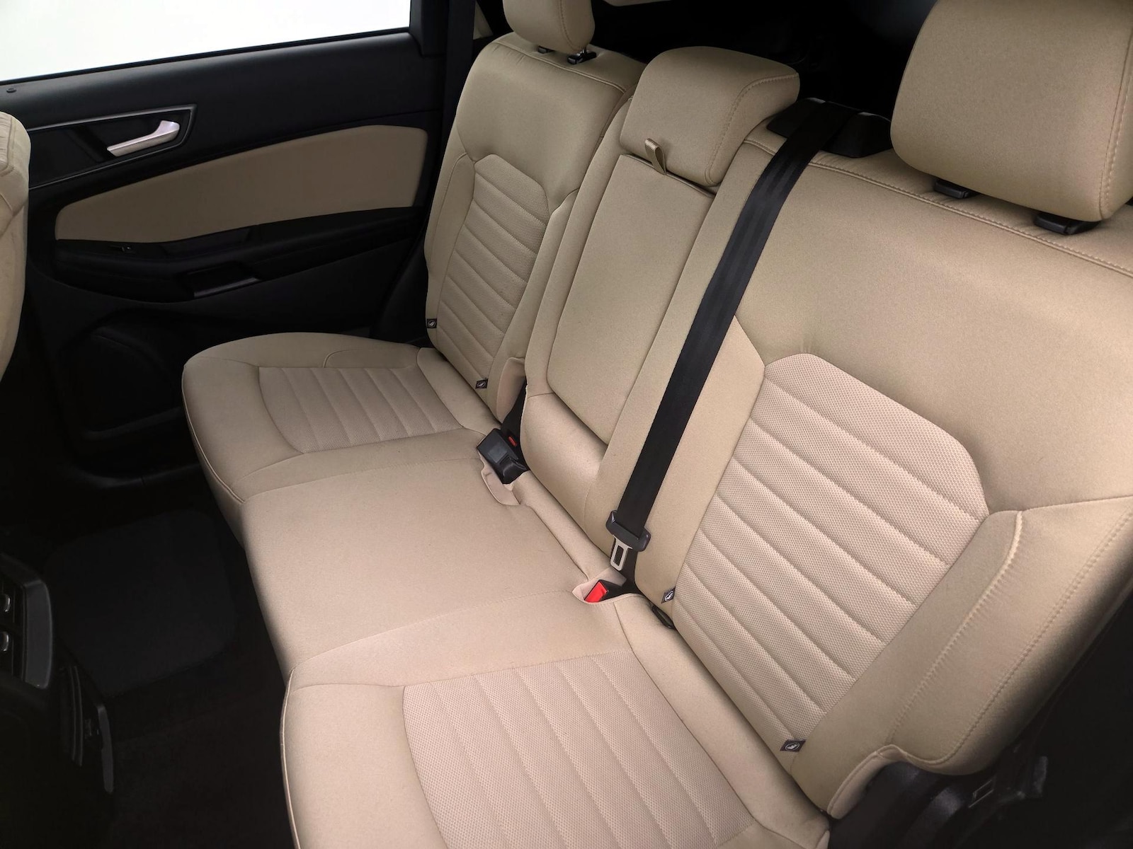 2019 Ford Edge SE - Photo 20