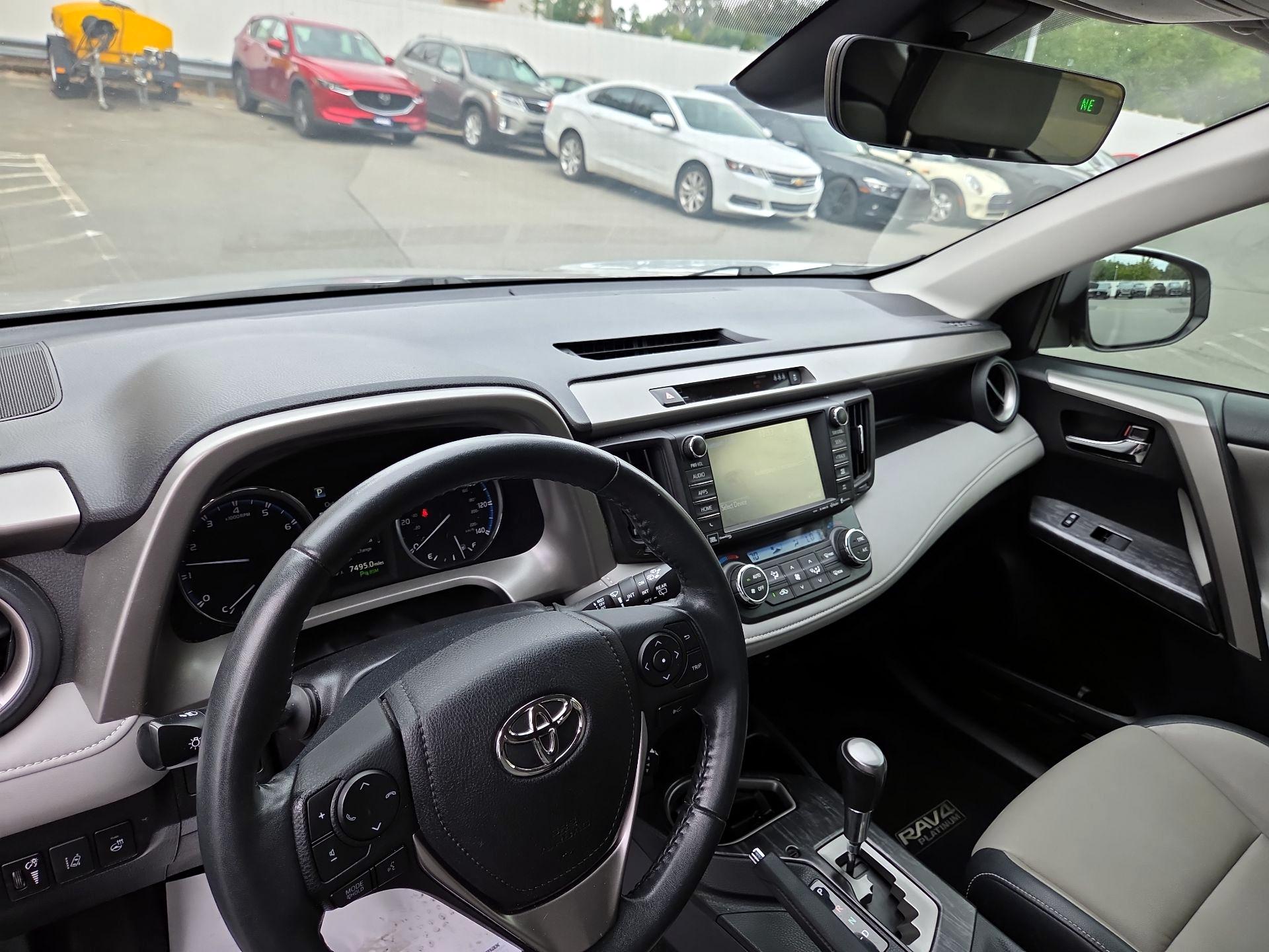 Thumbnail: 2017 Toyota RAV4 - 9