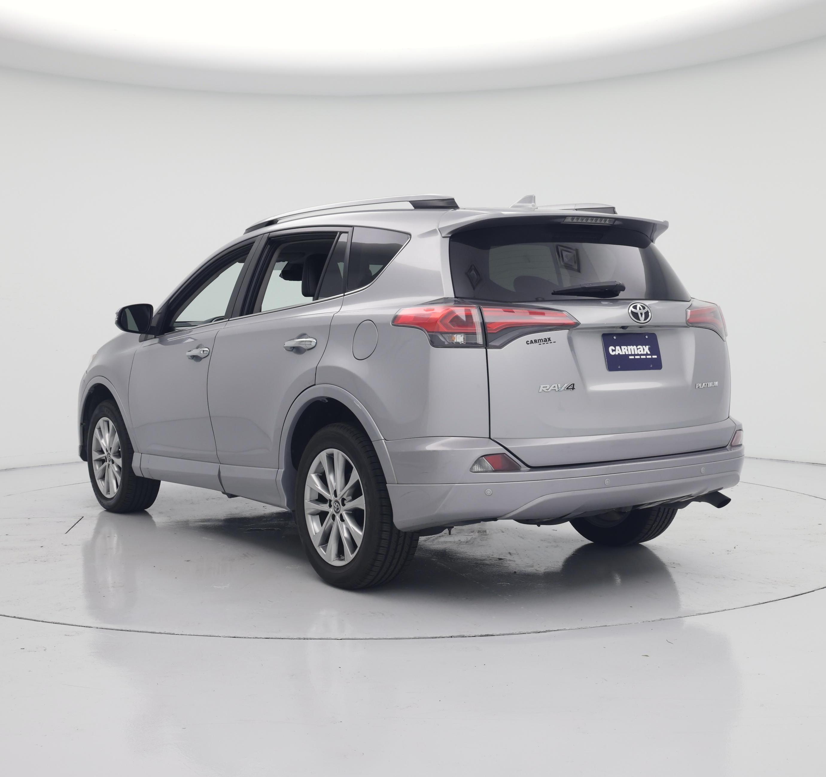 Thumbnail: 2017 Toyota RAV4 - 2