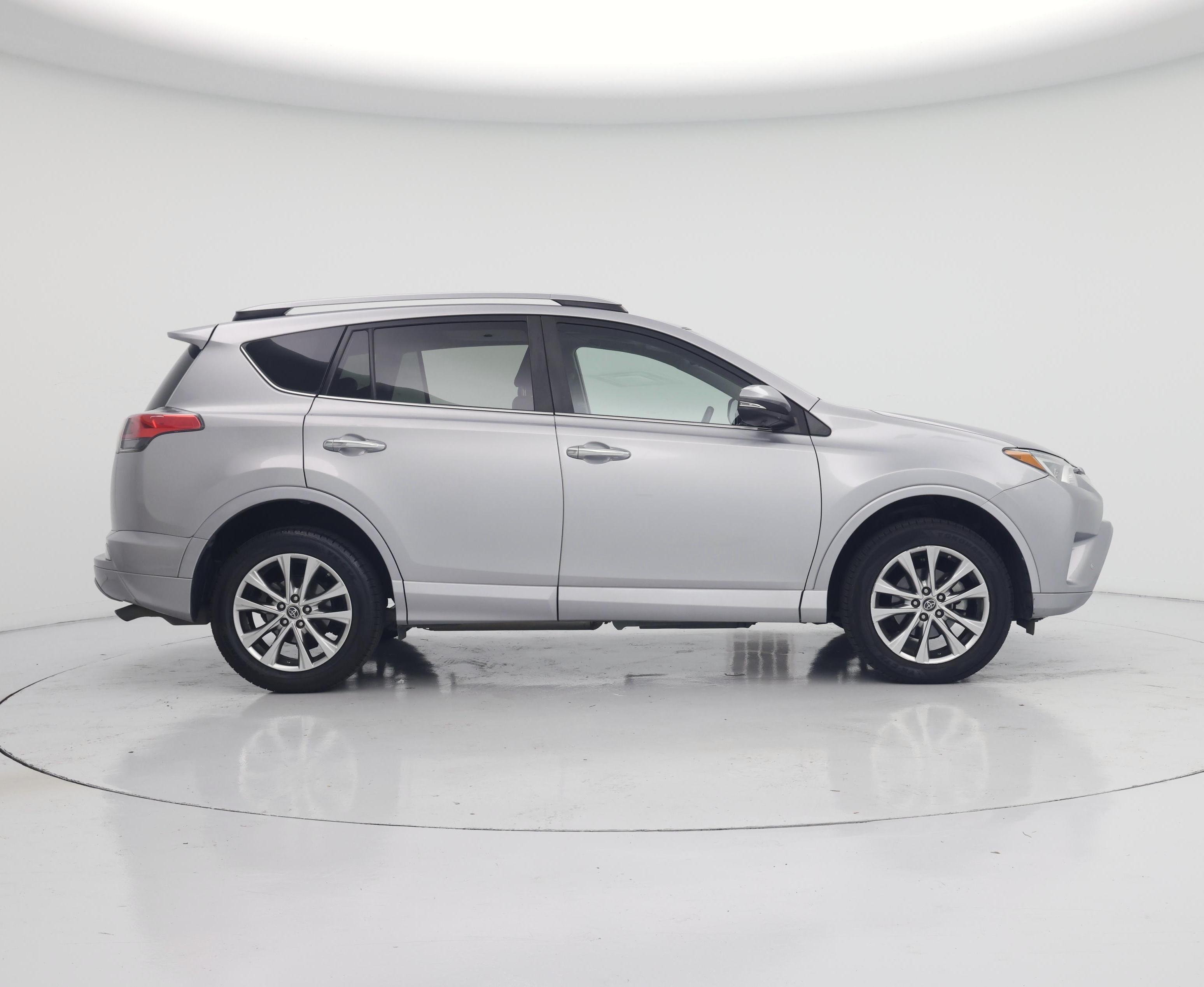 Thumbnail: 2017 Toyota RAV4 - 7