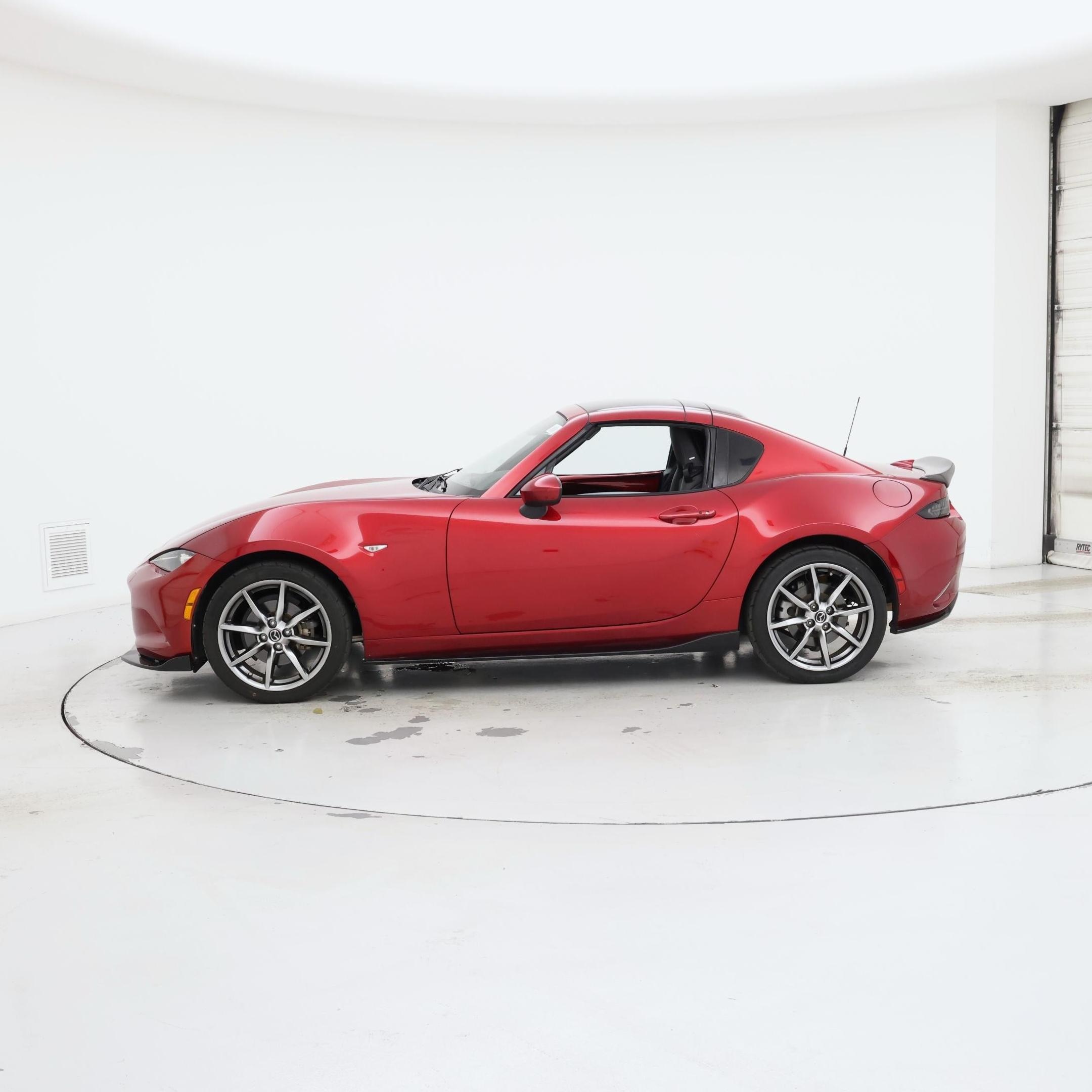 Thumbnail: 2022 Mazda MX-5 Miata - 3