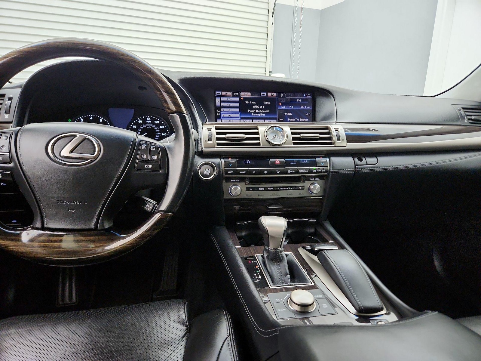 2014 Lexus LS Base - Photo 10