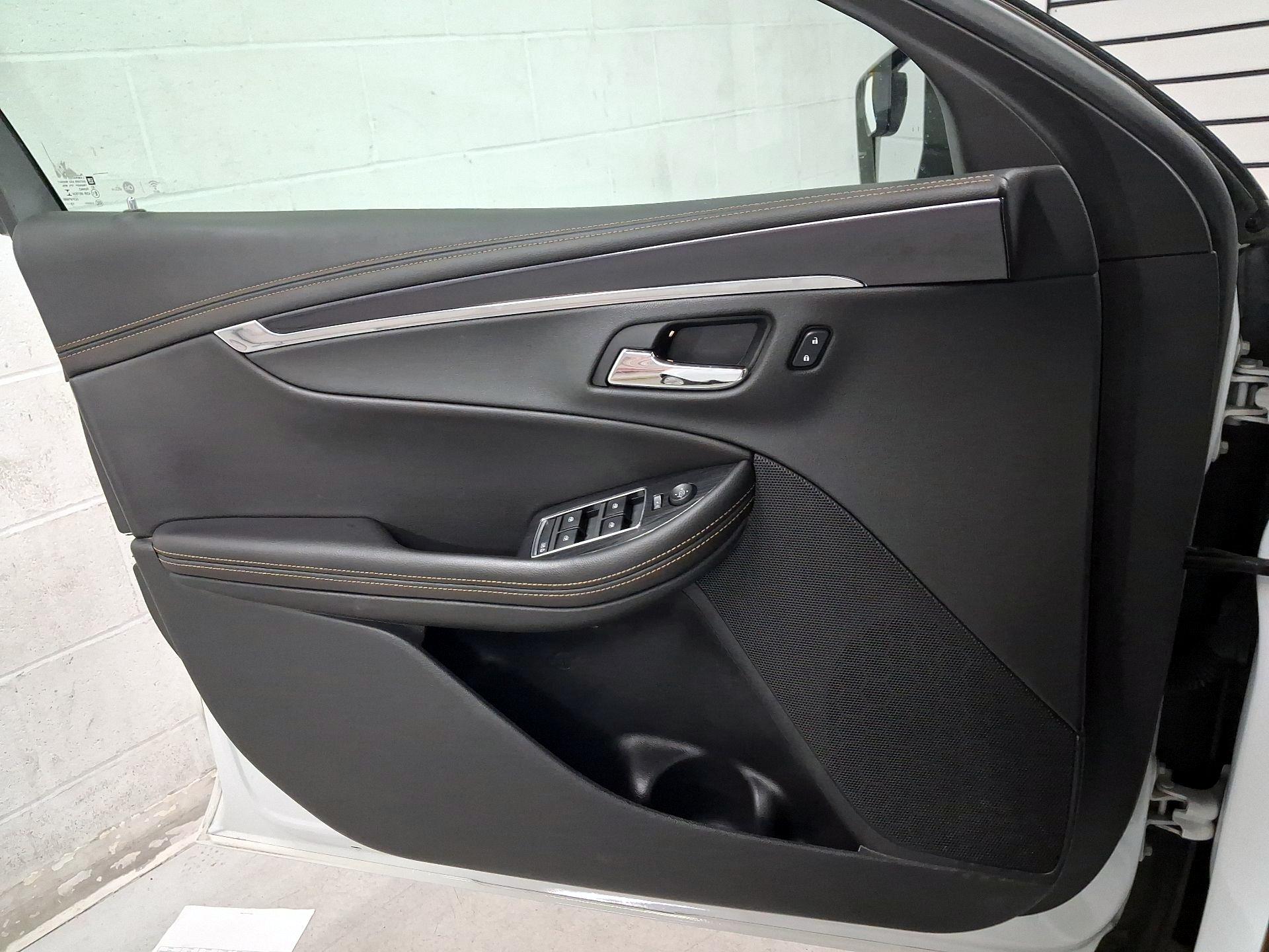 Thumbnail: 2016 Chevrolet Impala - 10