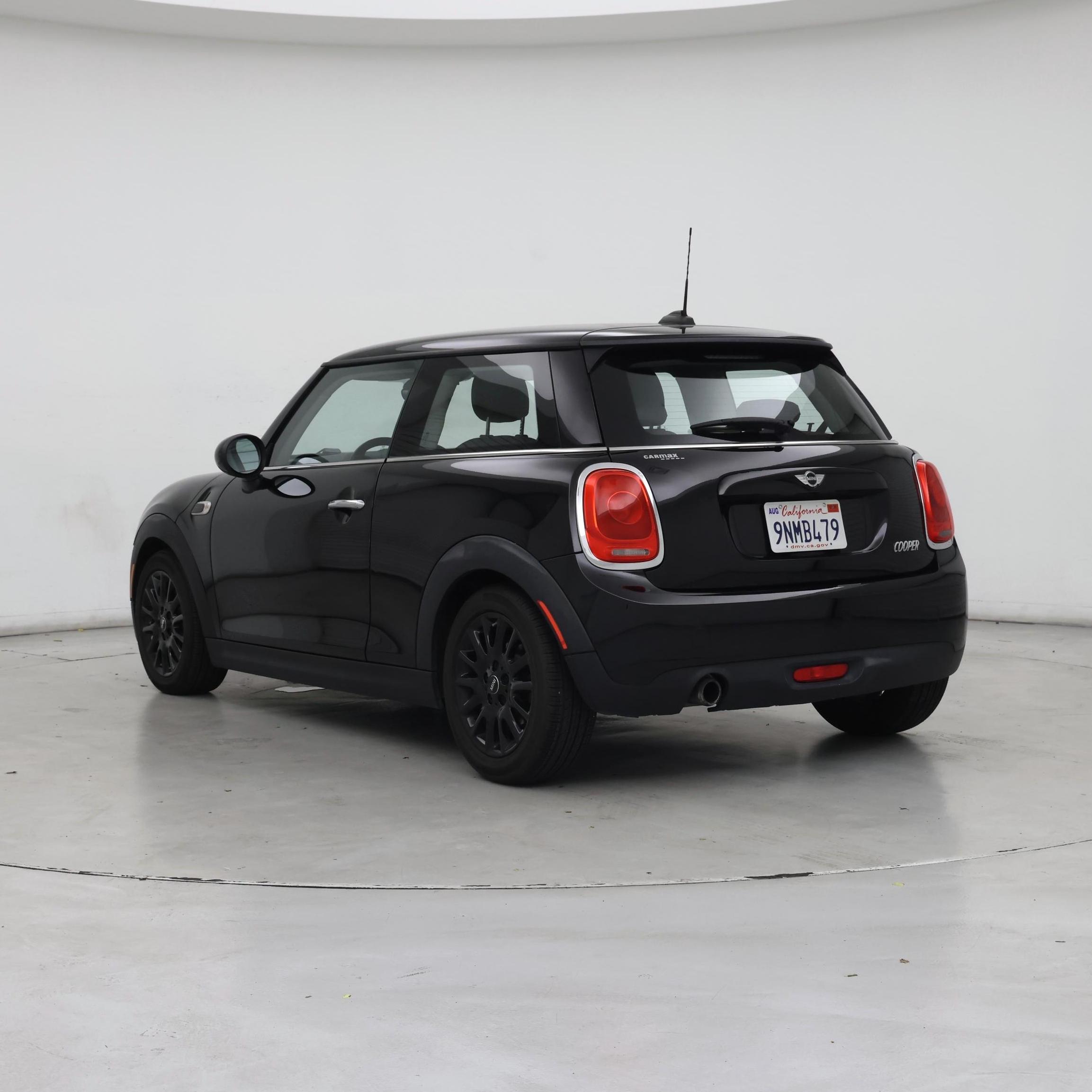 Thumbnail: 2017 MINI Cooper Hardtop - 2