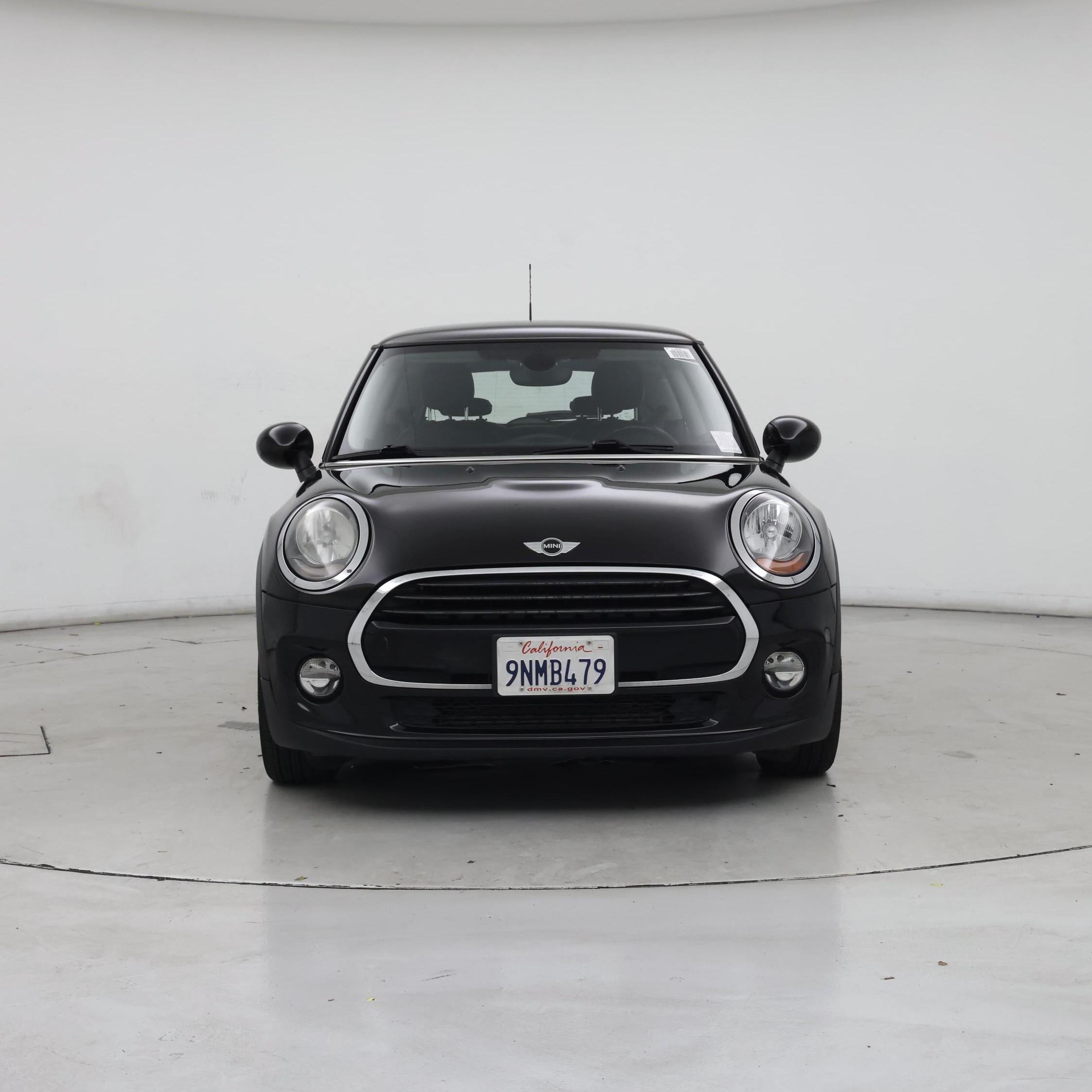 Thumbnail: 2017 MINI Cooper Hardtop - 5