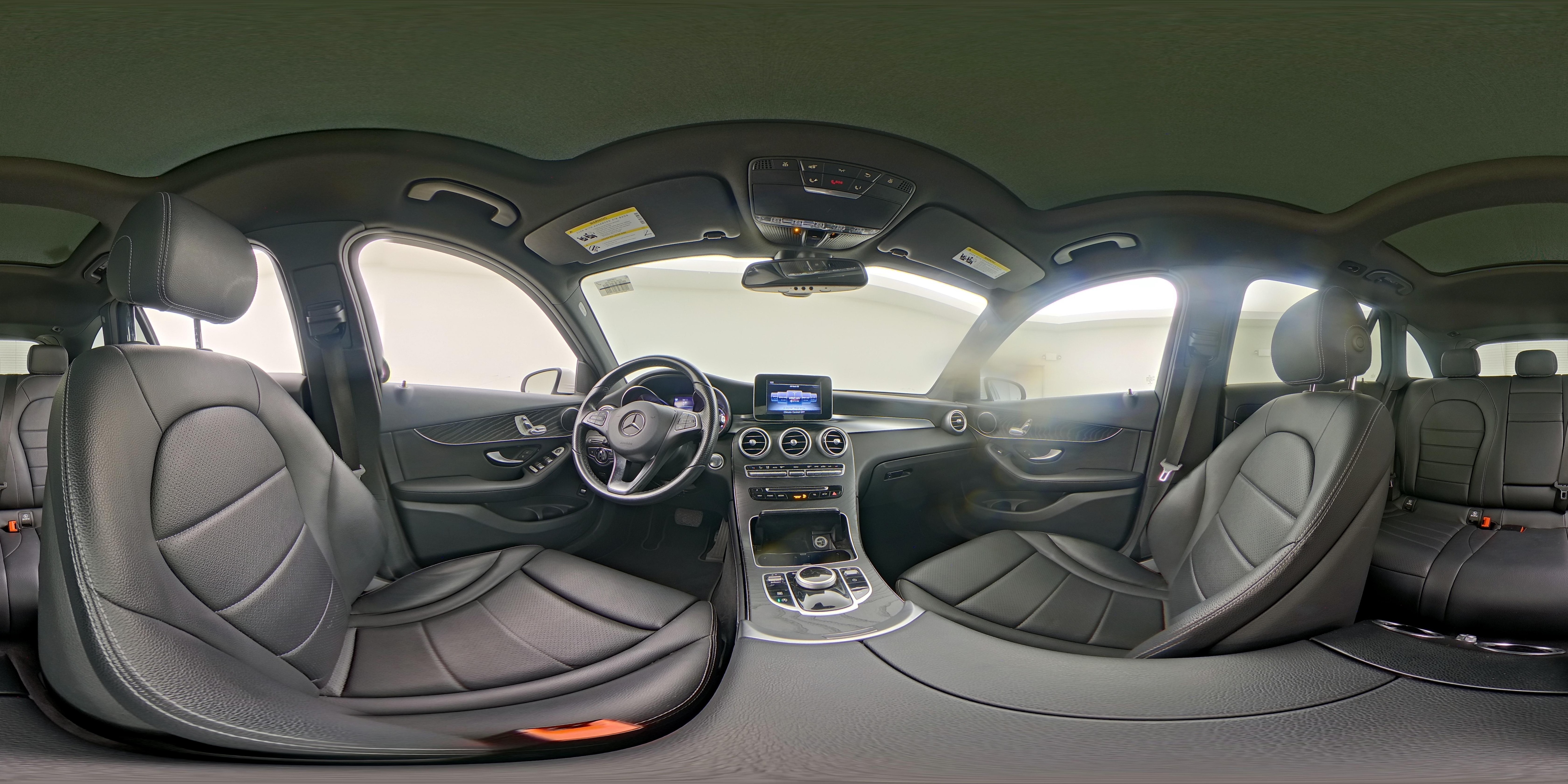 2017 Mercedes-Benz GLC GLC300 - Photo 12