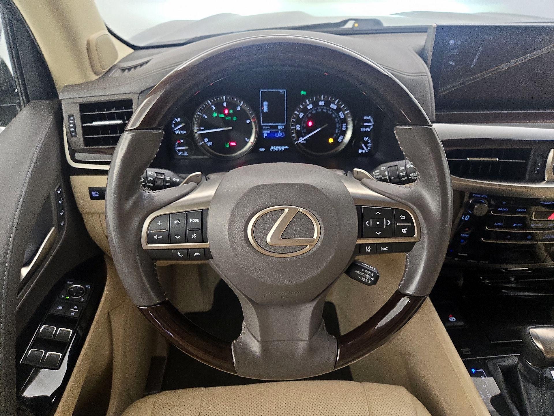Thumbnail: 2018 Lexus LX - 10