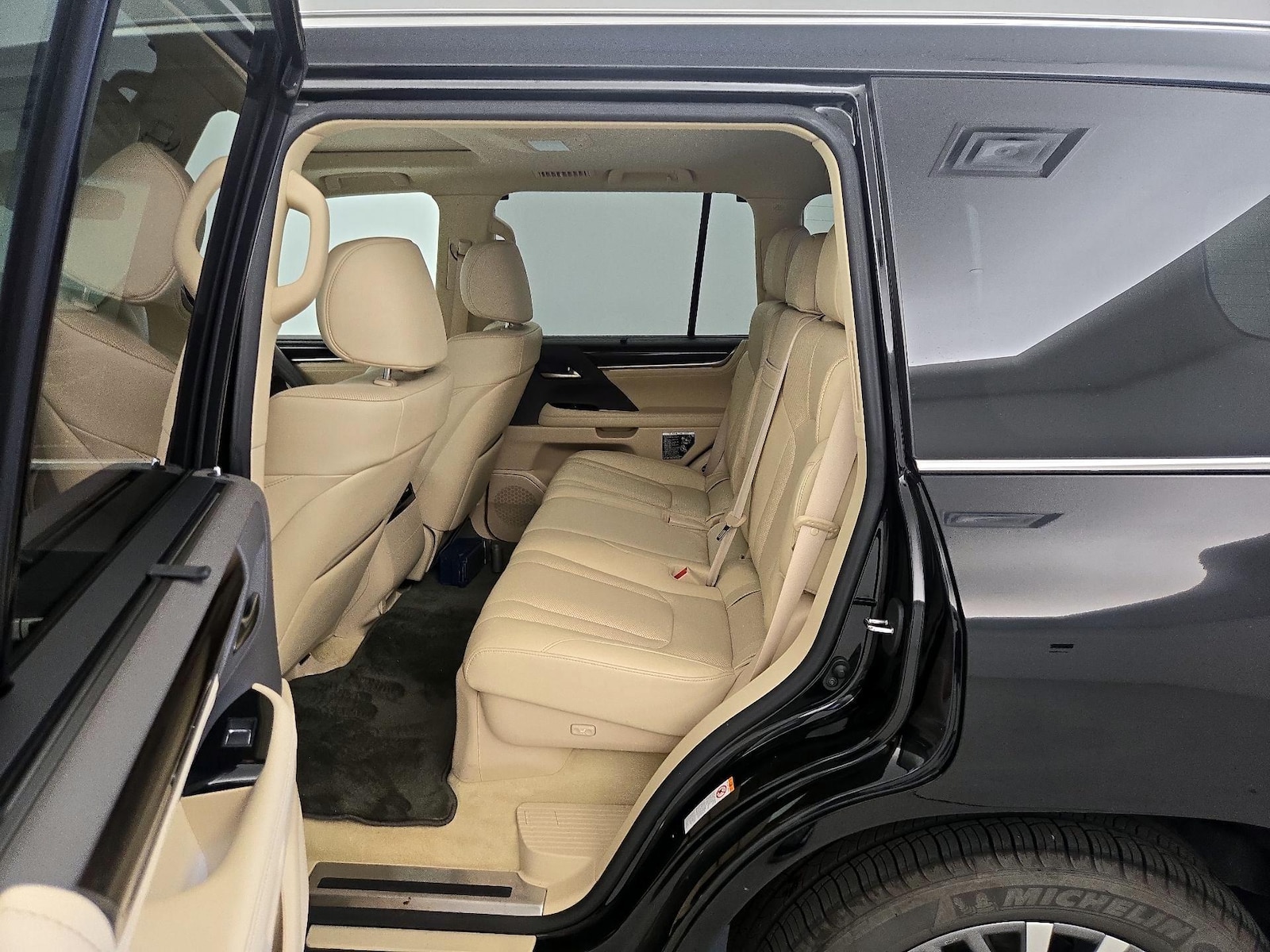 2018 Lexus LX 570 - Photo 22