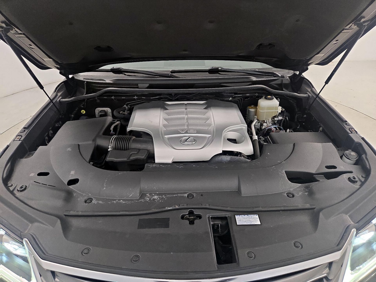 2018 Lexus LX 570 - Photo 24