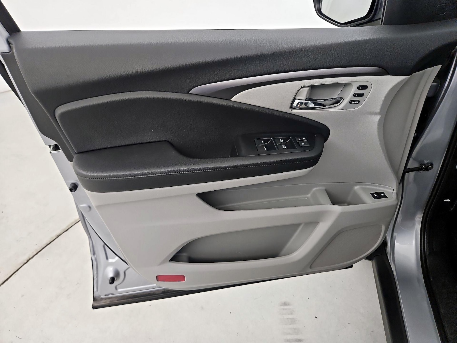 2021 Honda Pilot SE - Photo 13