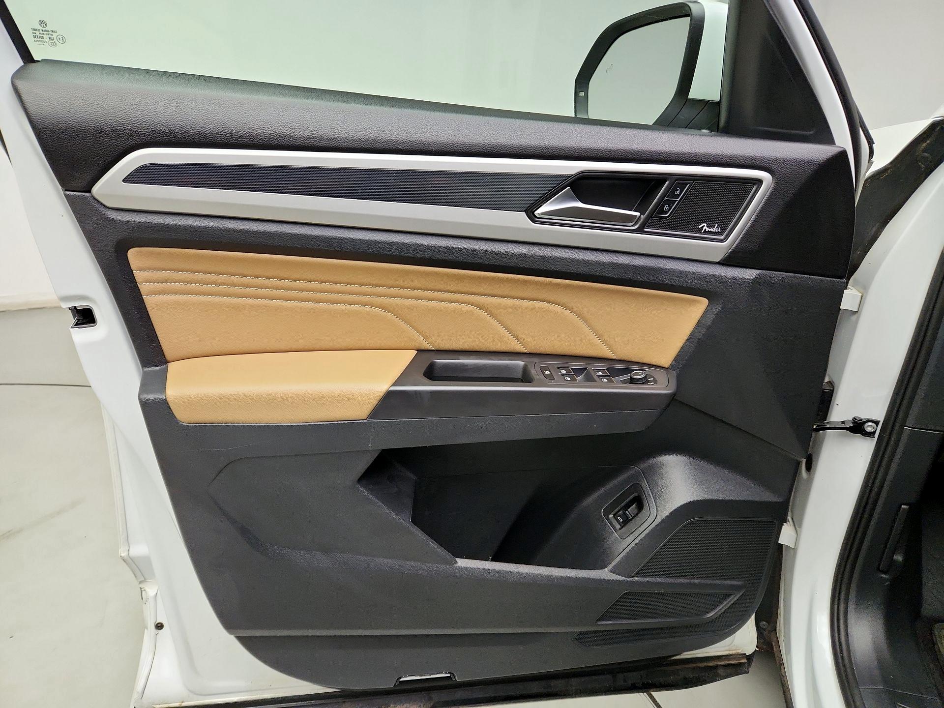 Thumbnail: 2021 Volkswagen Atlas - 10