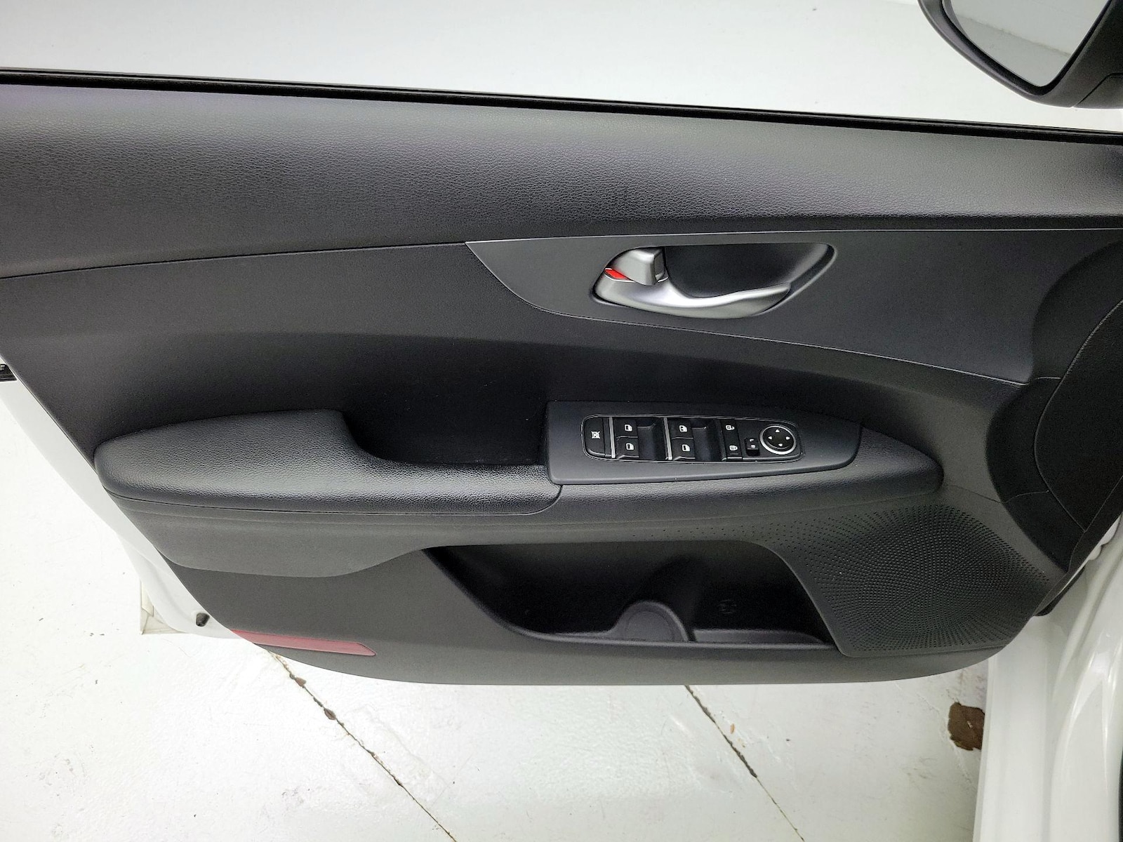 2021 Kia Forte LXS - Photo 13