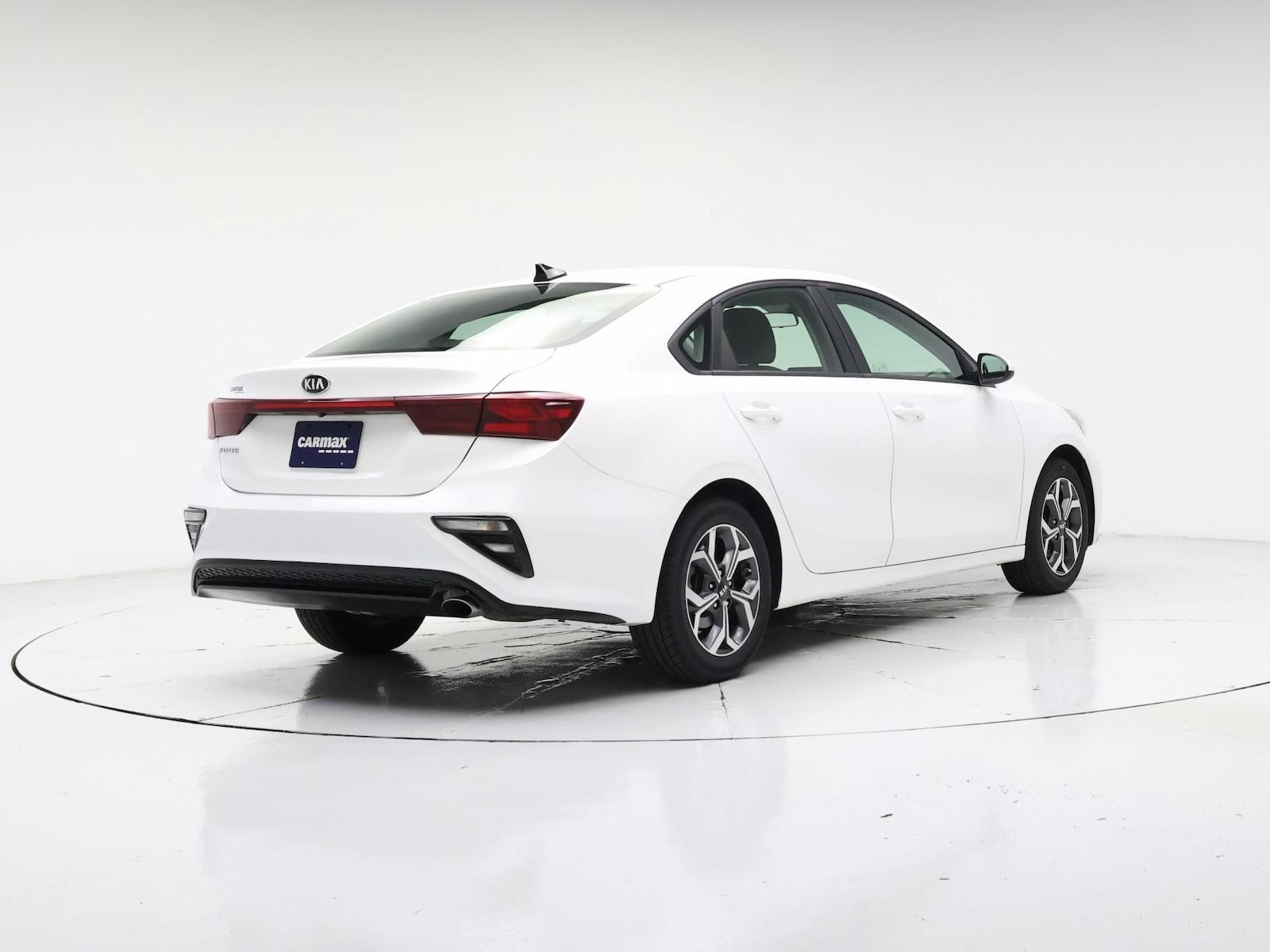 2021 Kia Forte LXS - Photo 9