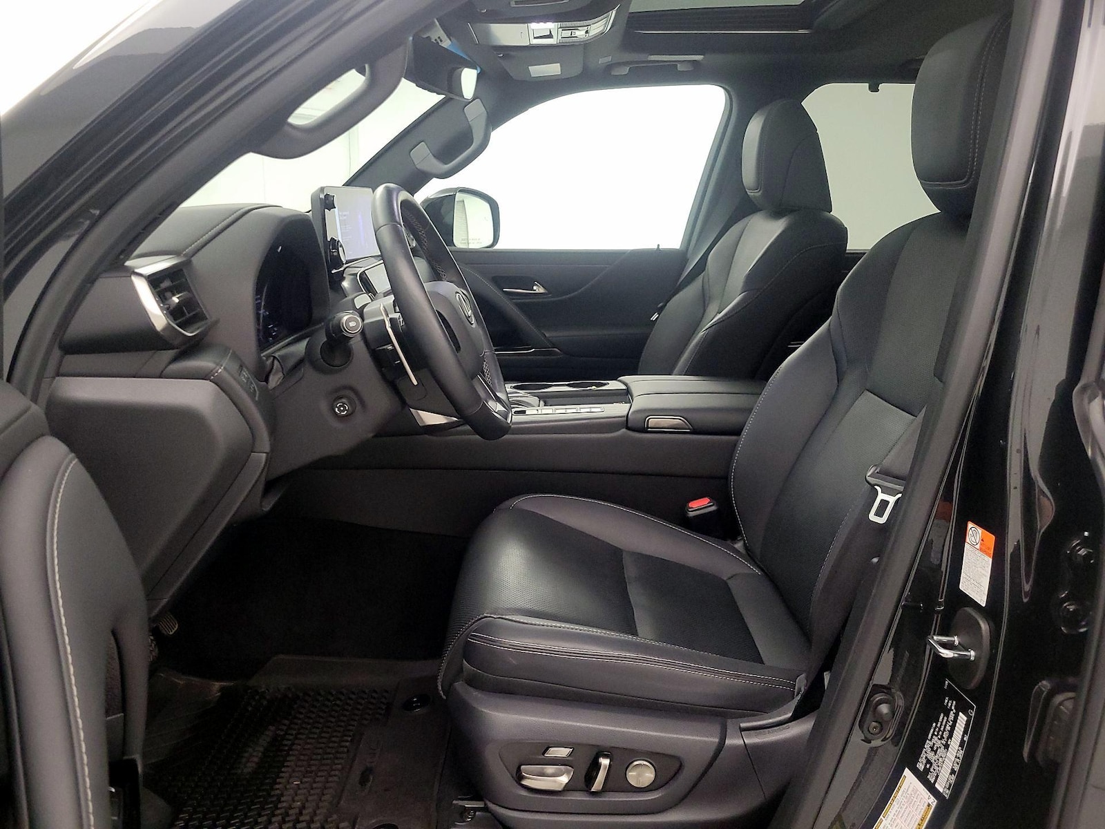 2026 Lexus LX Premium - Photo 12