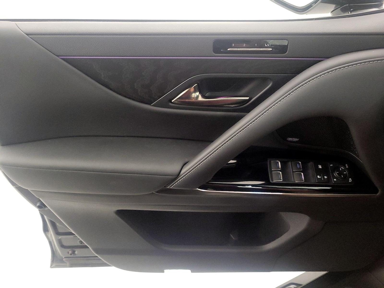 2026 Lexus LX Premium - Photo 13