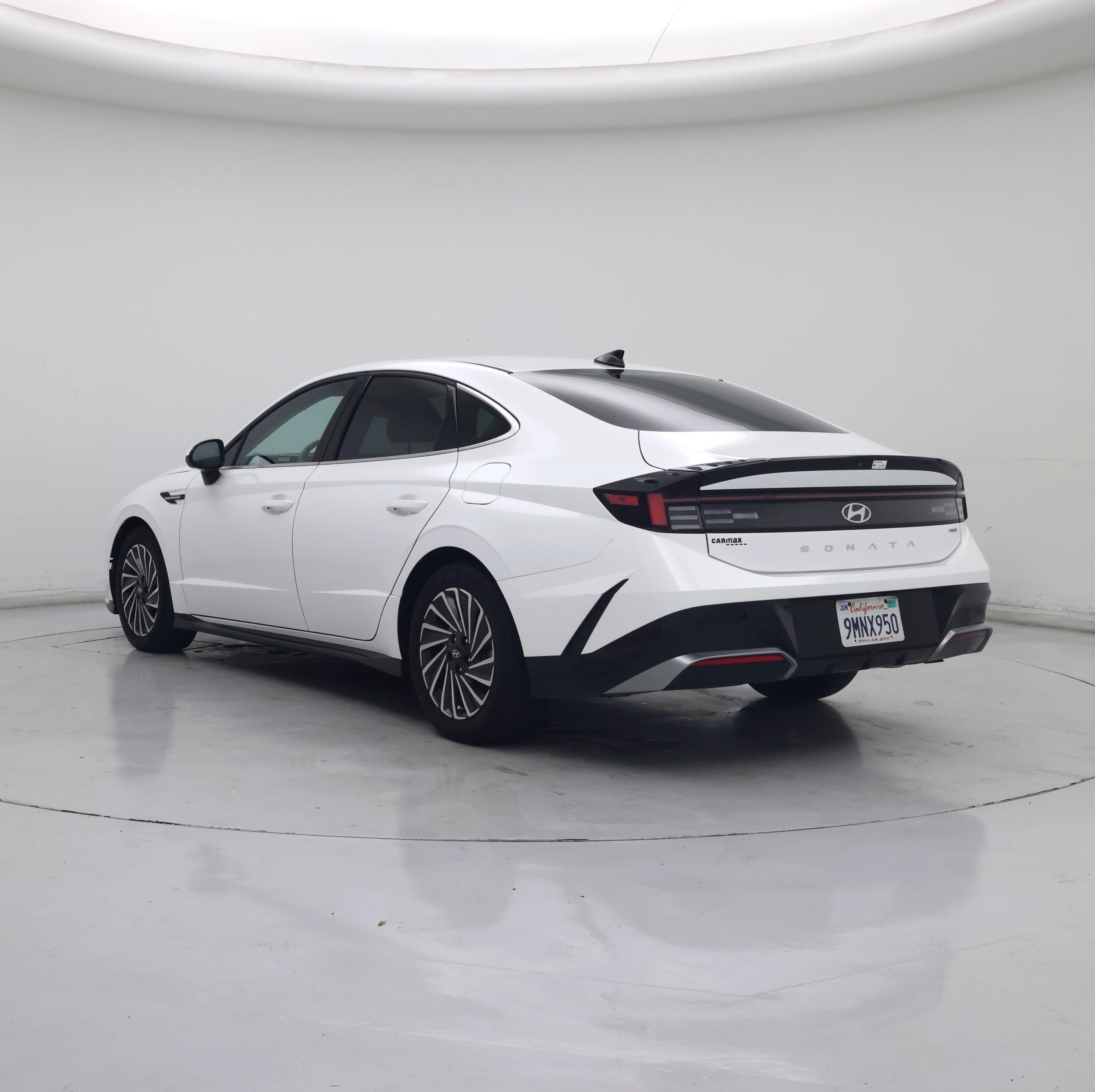 Thumbnail: 2024 Hyundai Sonata - 2